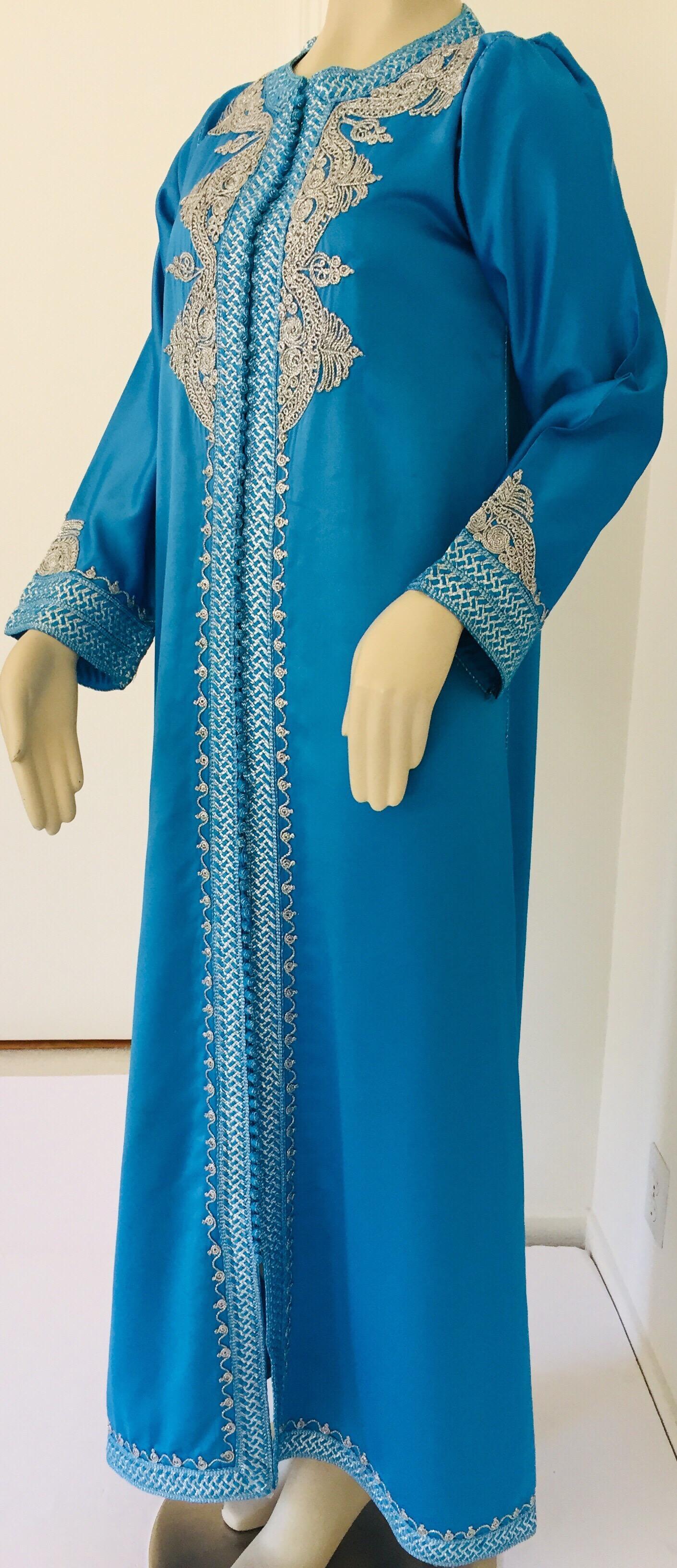 Moroccan Kaftan in Turquoise Blue and Silver For Sale 7
