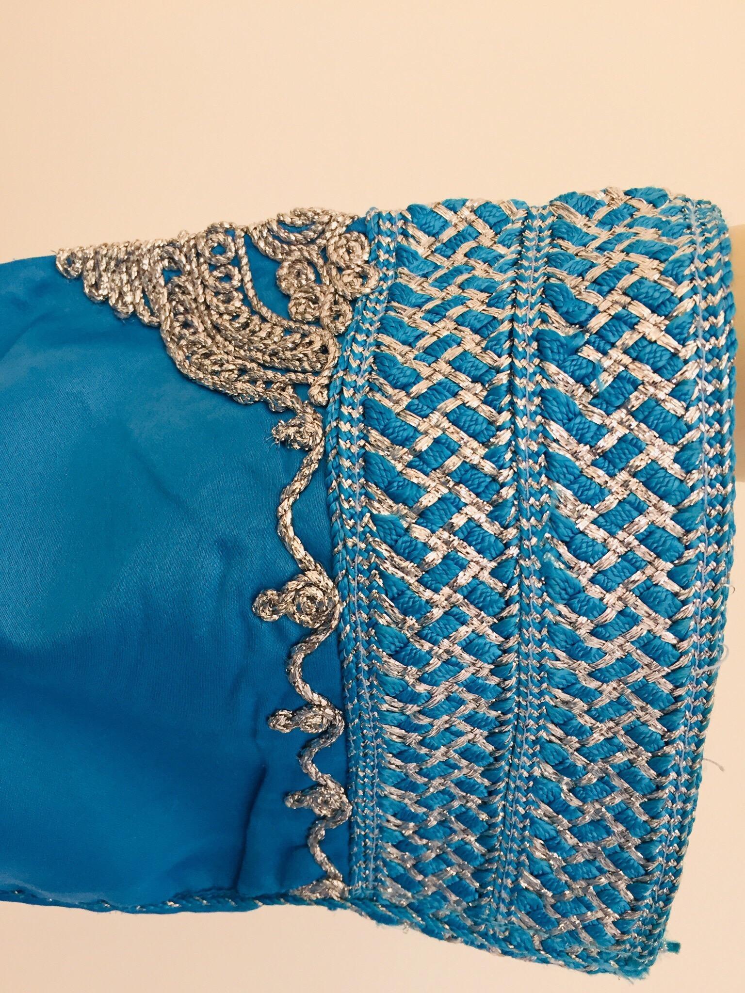 Moroccan Kaftan in Turquoise Blue and Silver For Sale 3