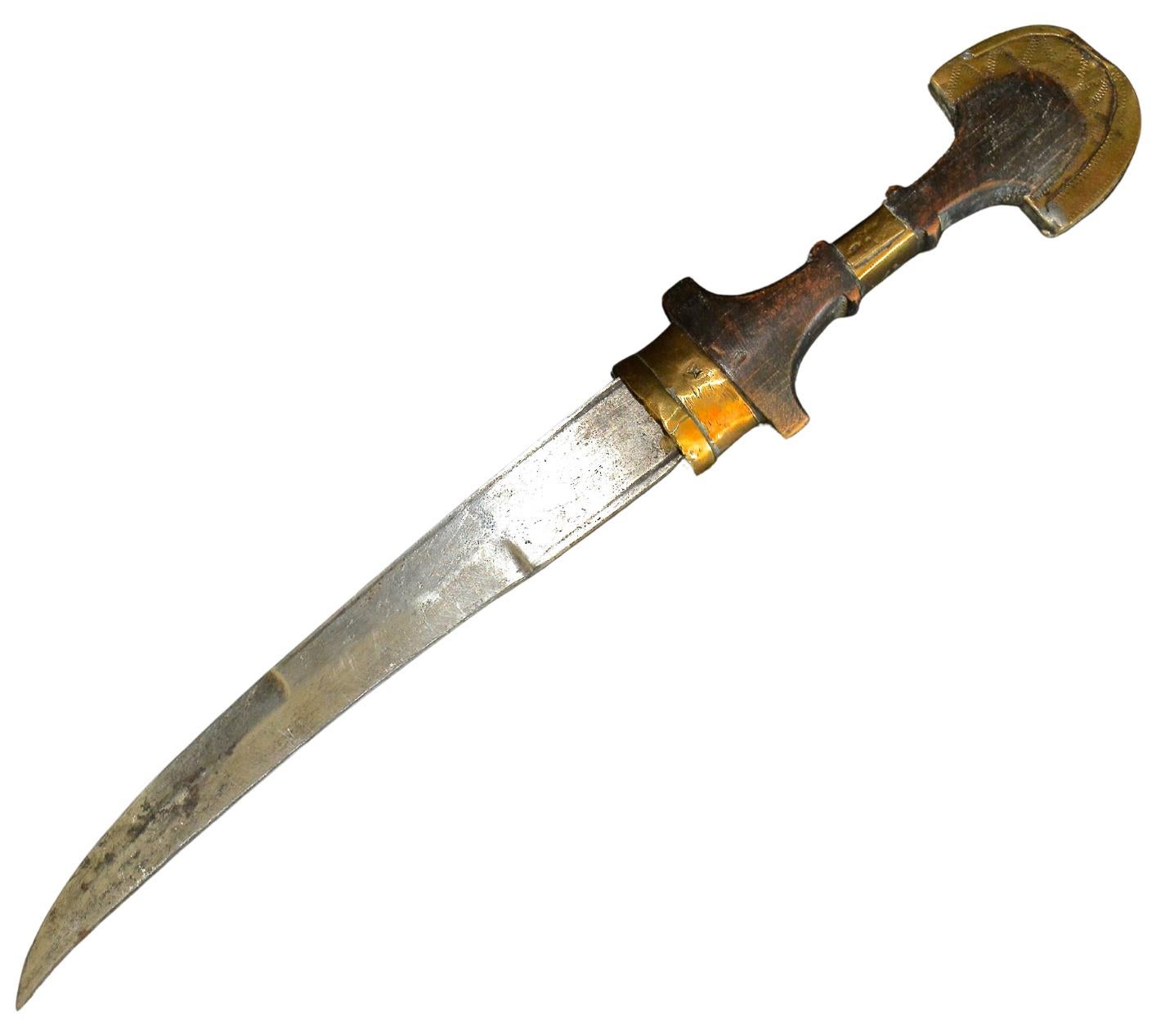 Moroccan Khoumya Tribal Dagger, 20th Century For Sale 2