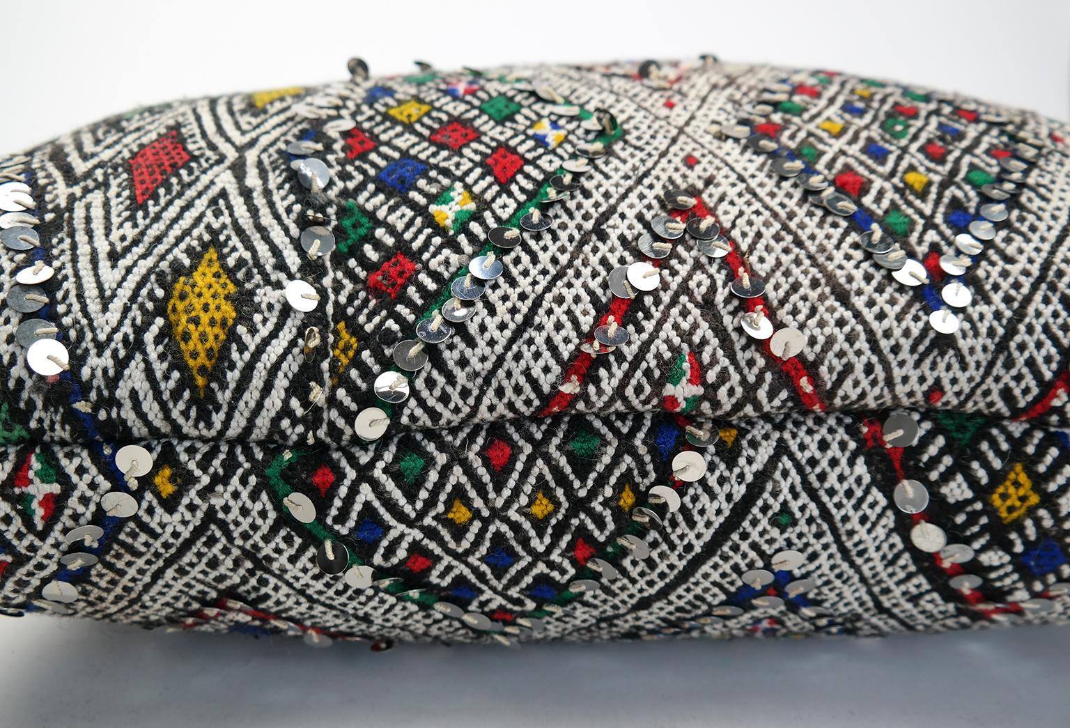 Moroccan Kilim Pillow Morocco Colord Cushion In Good Condition For Sale In Zaandam, NL