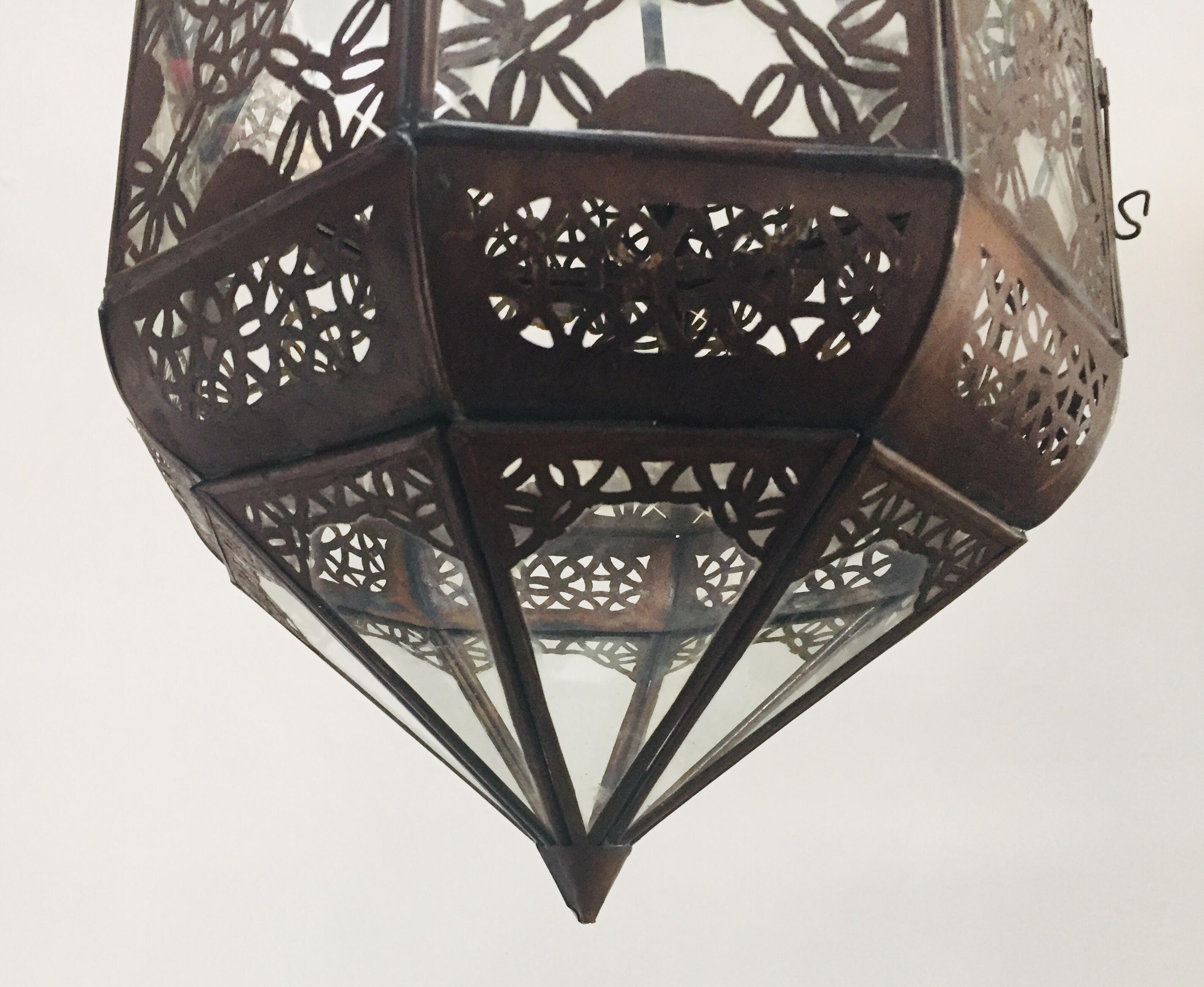 Moroccan Light Fixture in Moorish Design For Sale 8