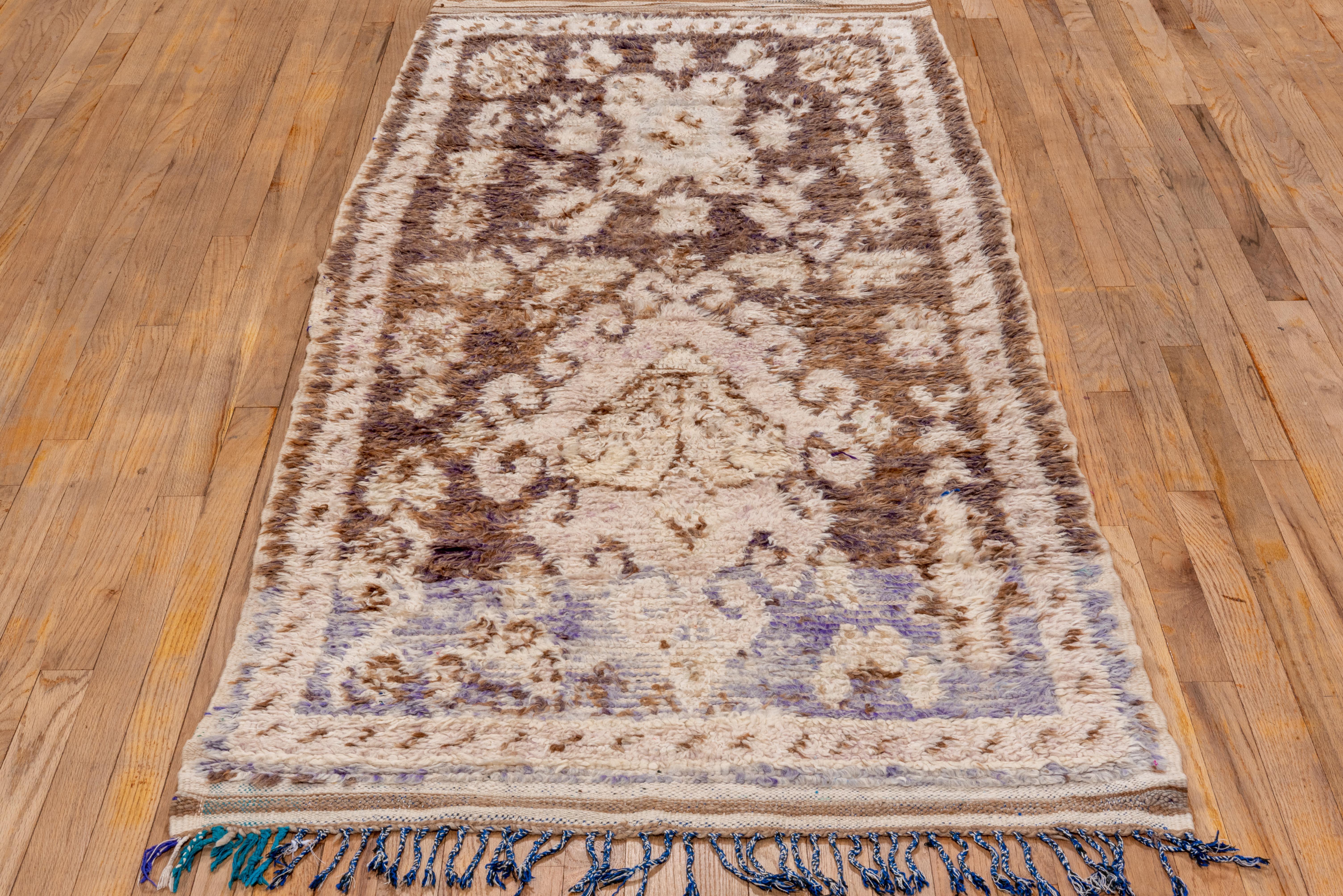 Moroccan Medallion Brown and Beige For Sale 1