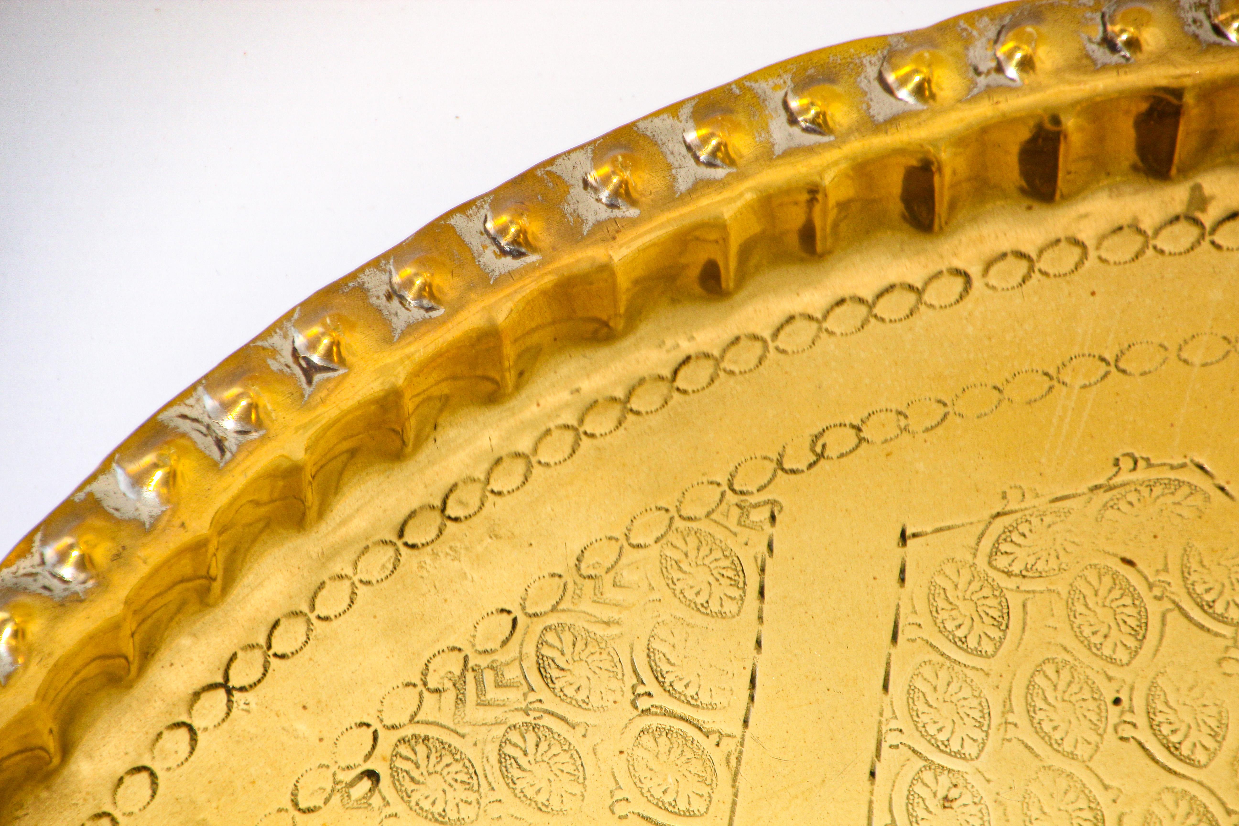 Marokkanisches Metall-Messing-Tablett Dekorativ Maurisch im Angebot 5
