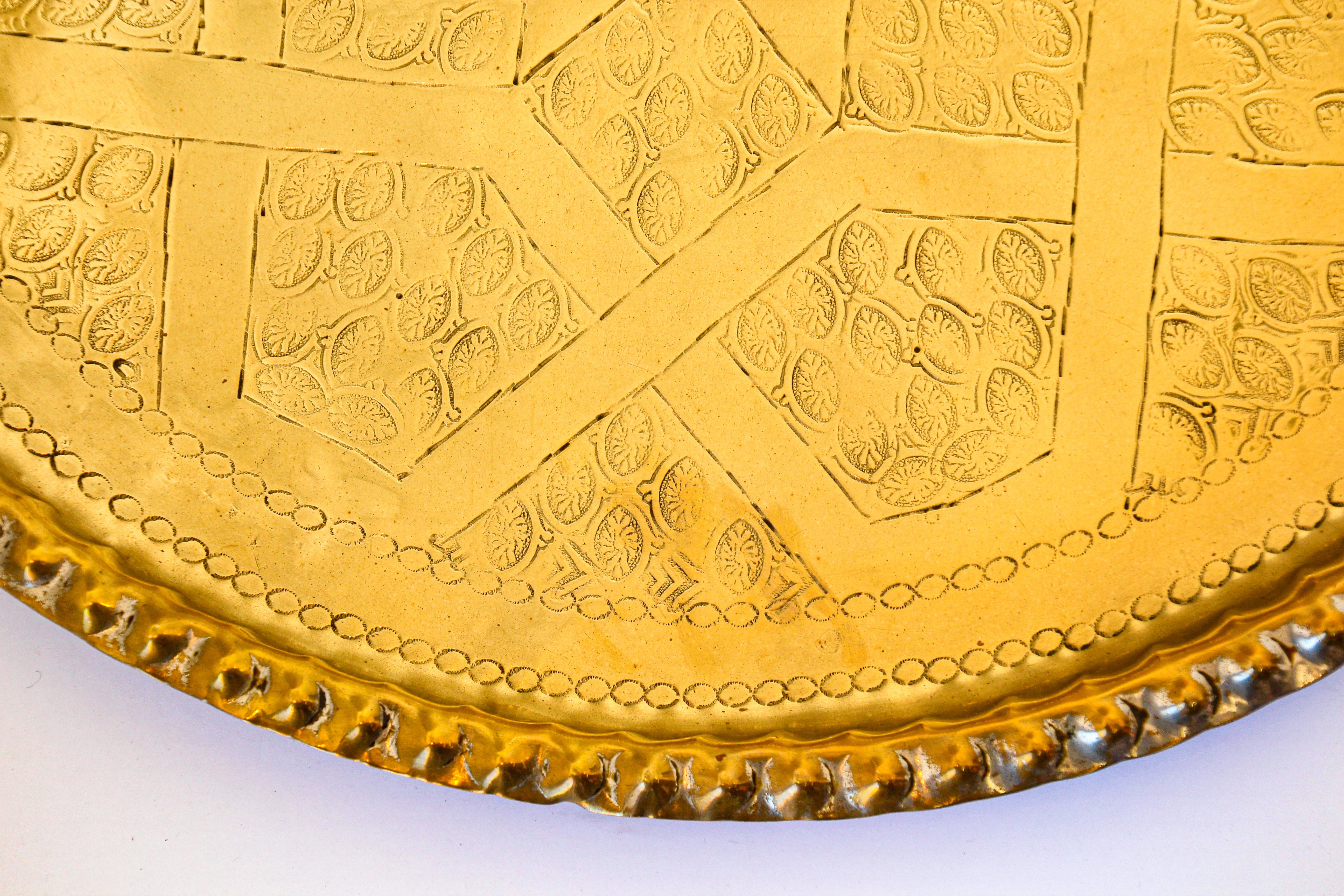 20th Century Moroccan Metal Brass Decorative Moorish Tray For Sale