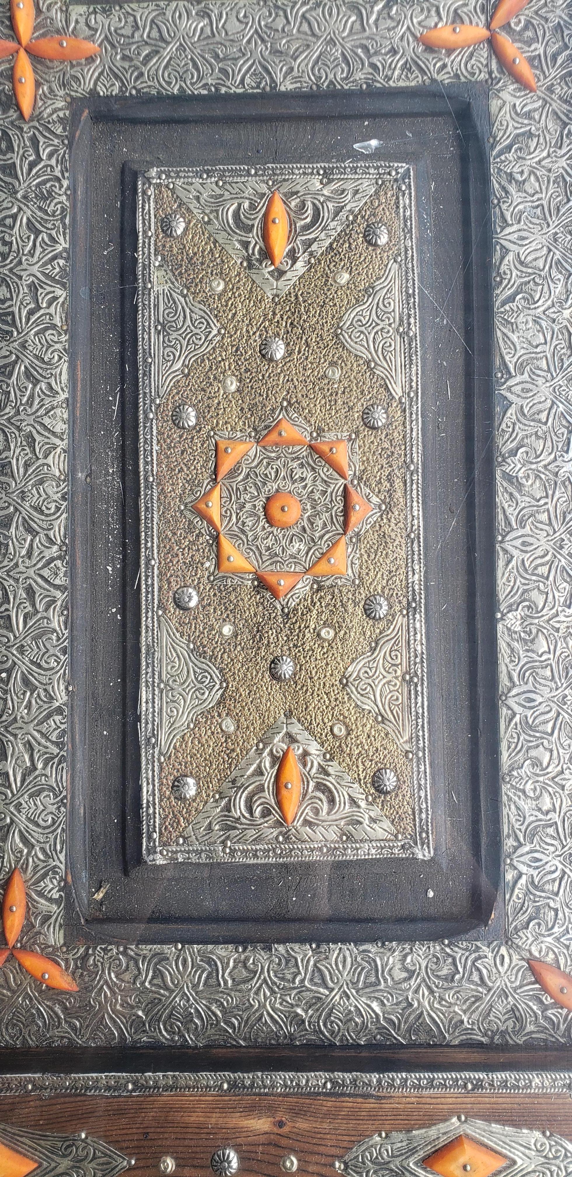 Inlay Moroccan Metal Inlaid Coffee Table, Orange Camel Bone