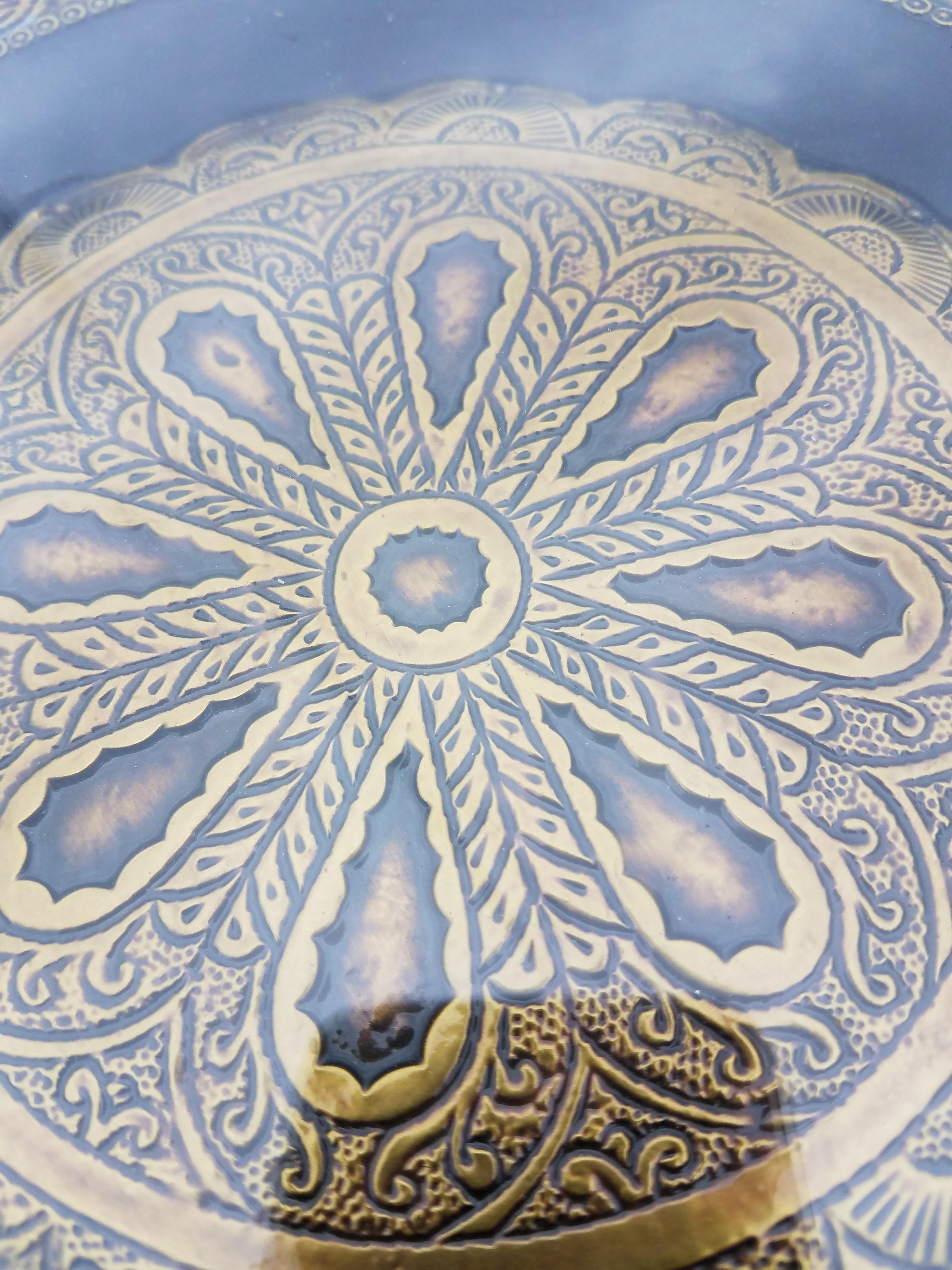 Moroccan Metal Inlay End Table, Cylindrical Shape In New Condition For Sale In Orlando, FL