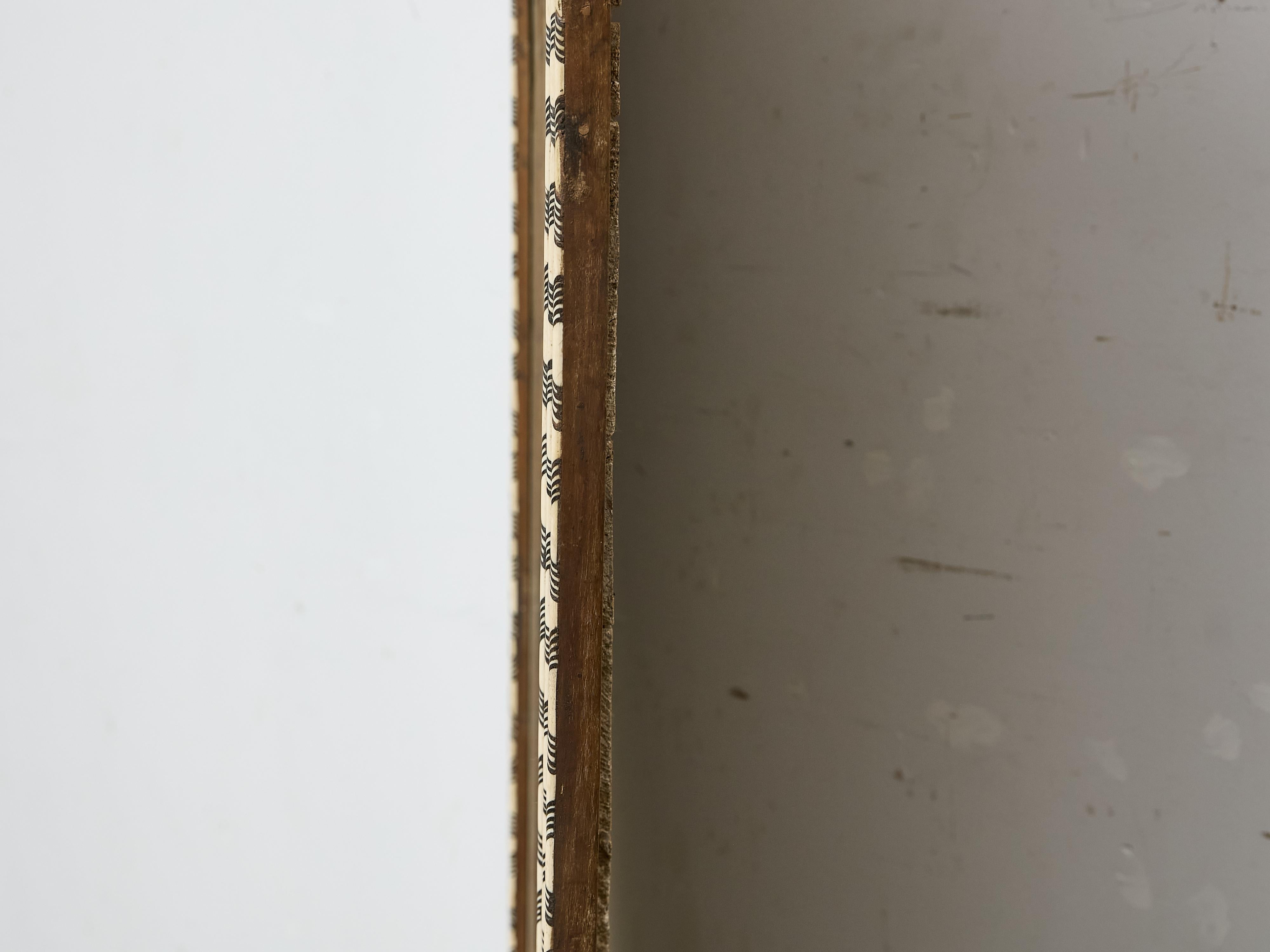 Moroccan Mirror with Bone and Mother-of-Pearl Inlay, circa 1900 For Sale 7