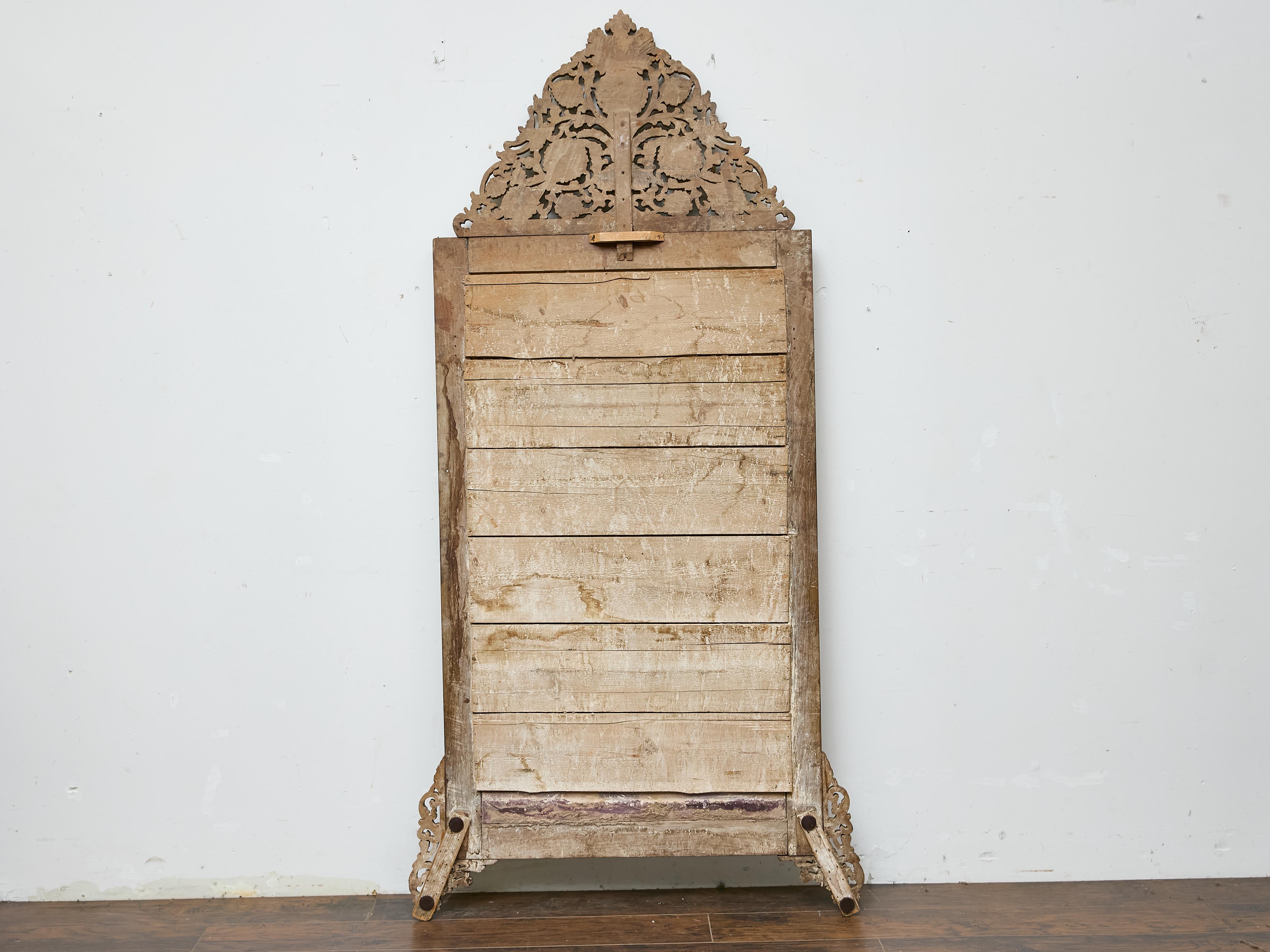 Moroccan Mirror with Bone and Mother-of-Pearl Inlay, circa 1900 For Sale 9
