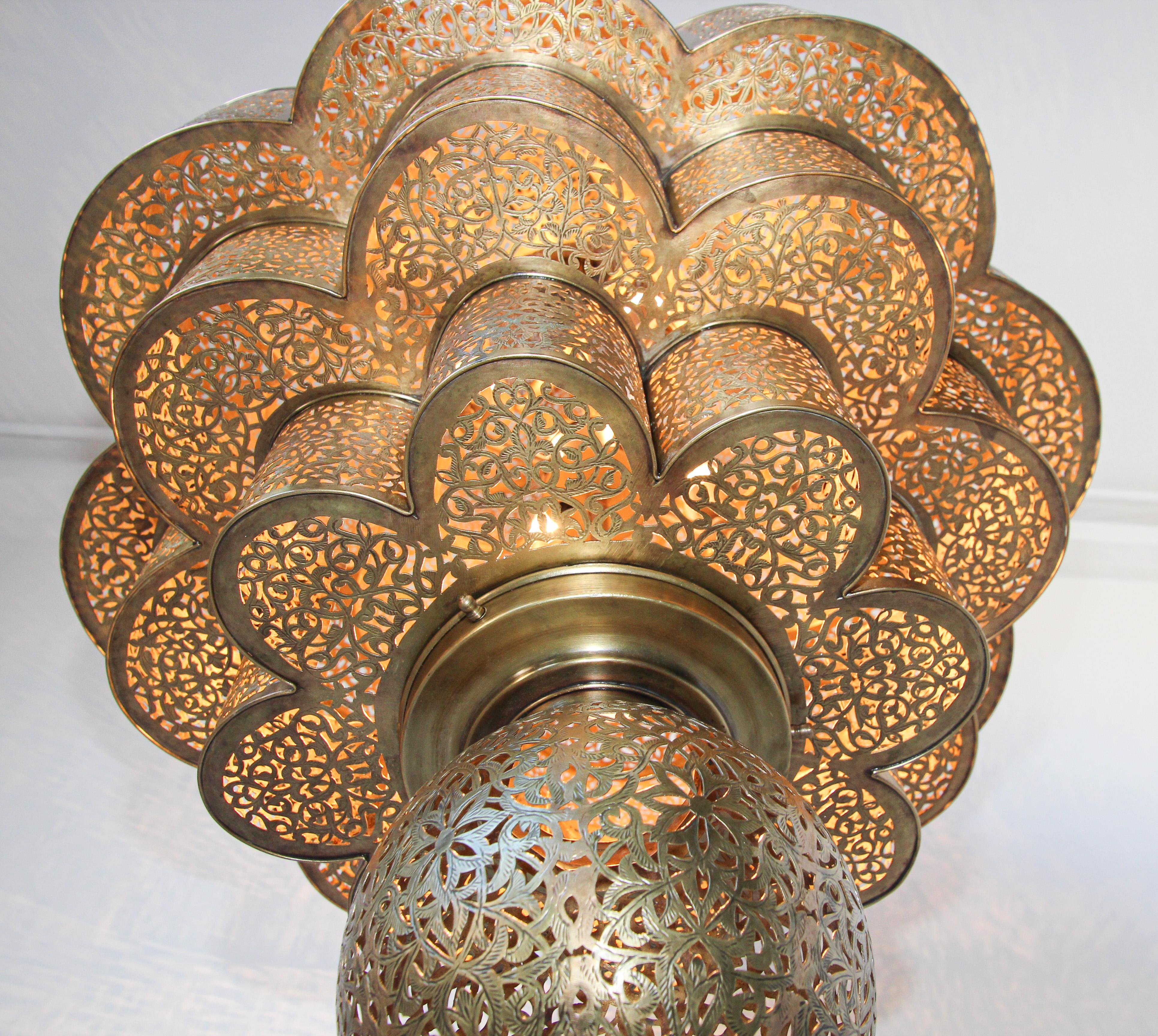 Moroccan Moorish Alhambra Brass Chandelier For Sale 5