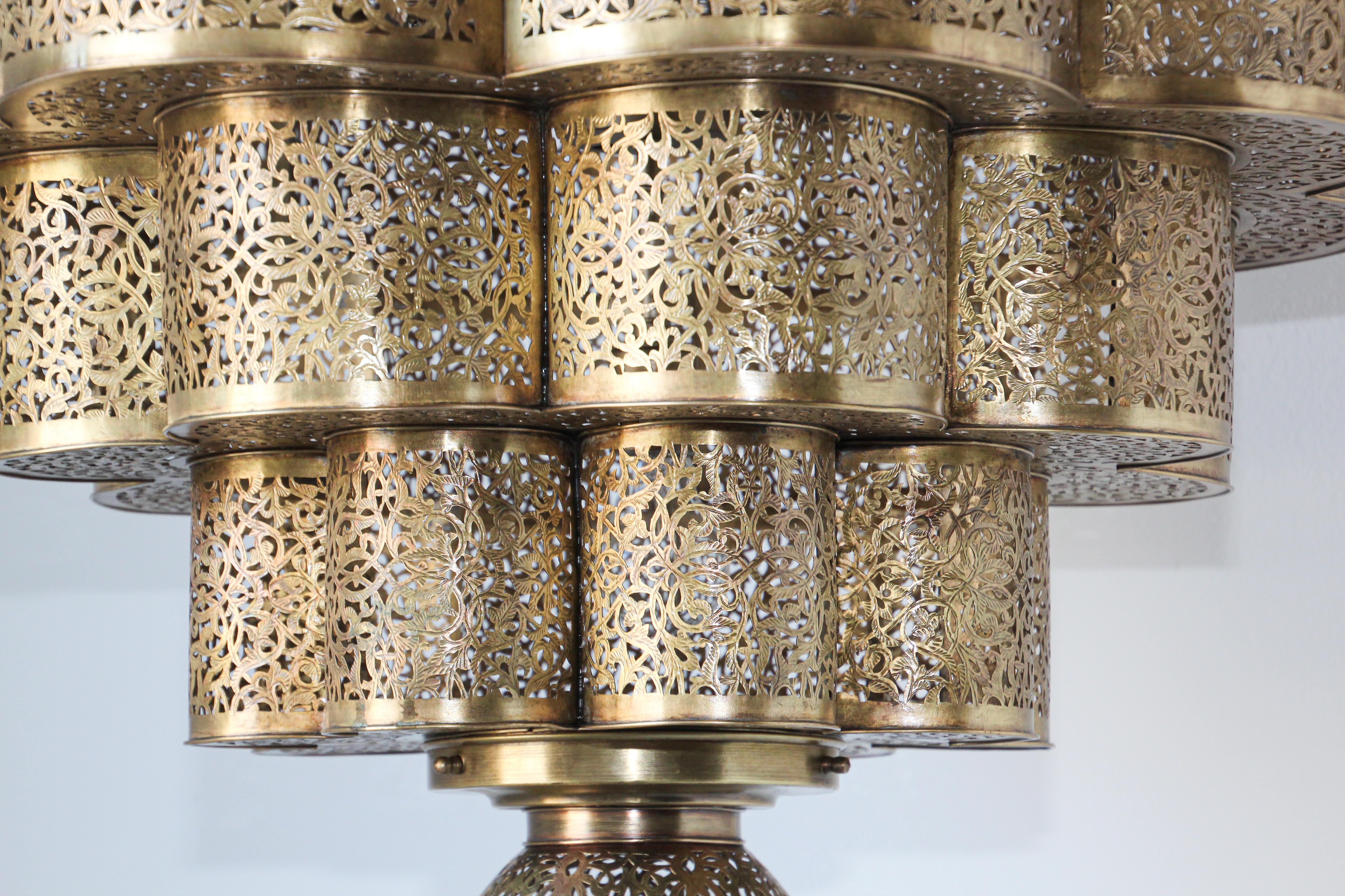 Moroccan Moorish Alhambra Brass Chandelier For Sale 7