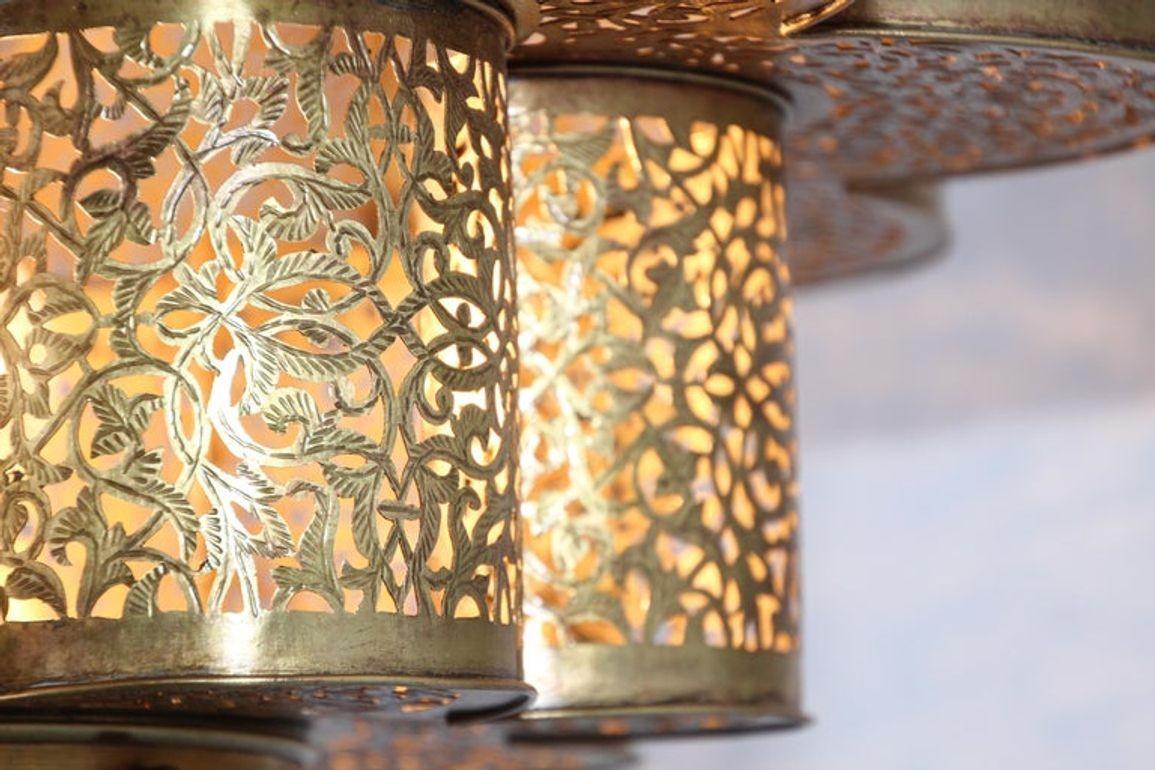 Lampadario marocchino moresco Alhambra in ottone In condizioni buone a North Hollywood, CA