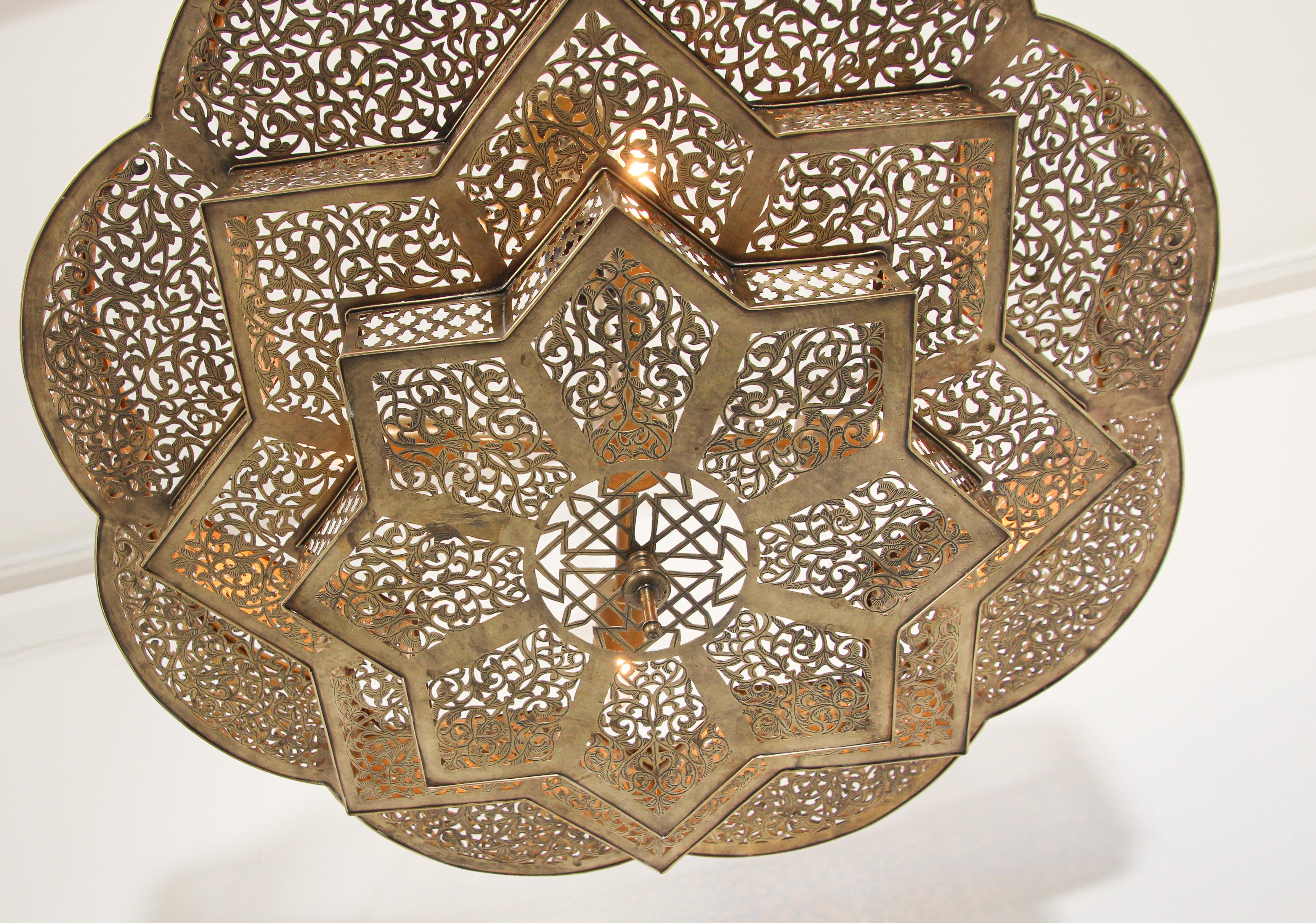 Moroccan Moorish Brass Alhambra Chandelier 10
