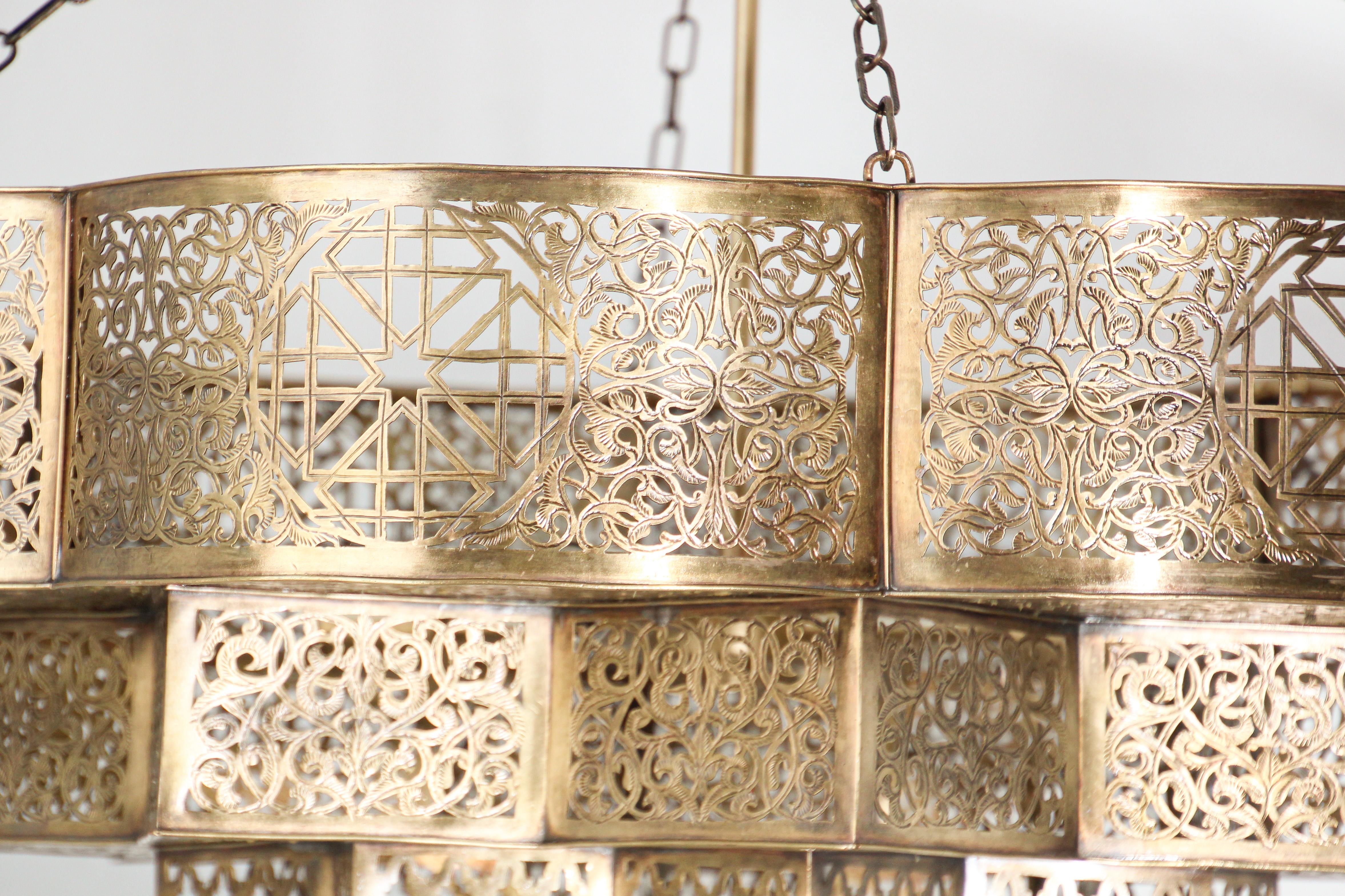 Moroccan Moorish Brass Alhambra Chandelier 14