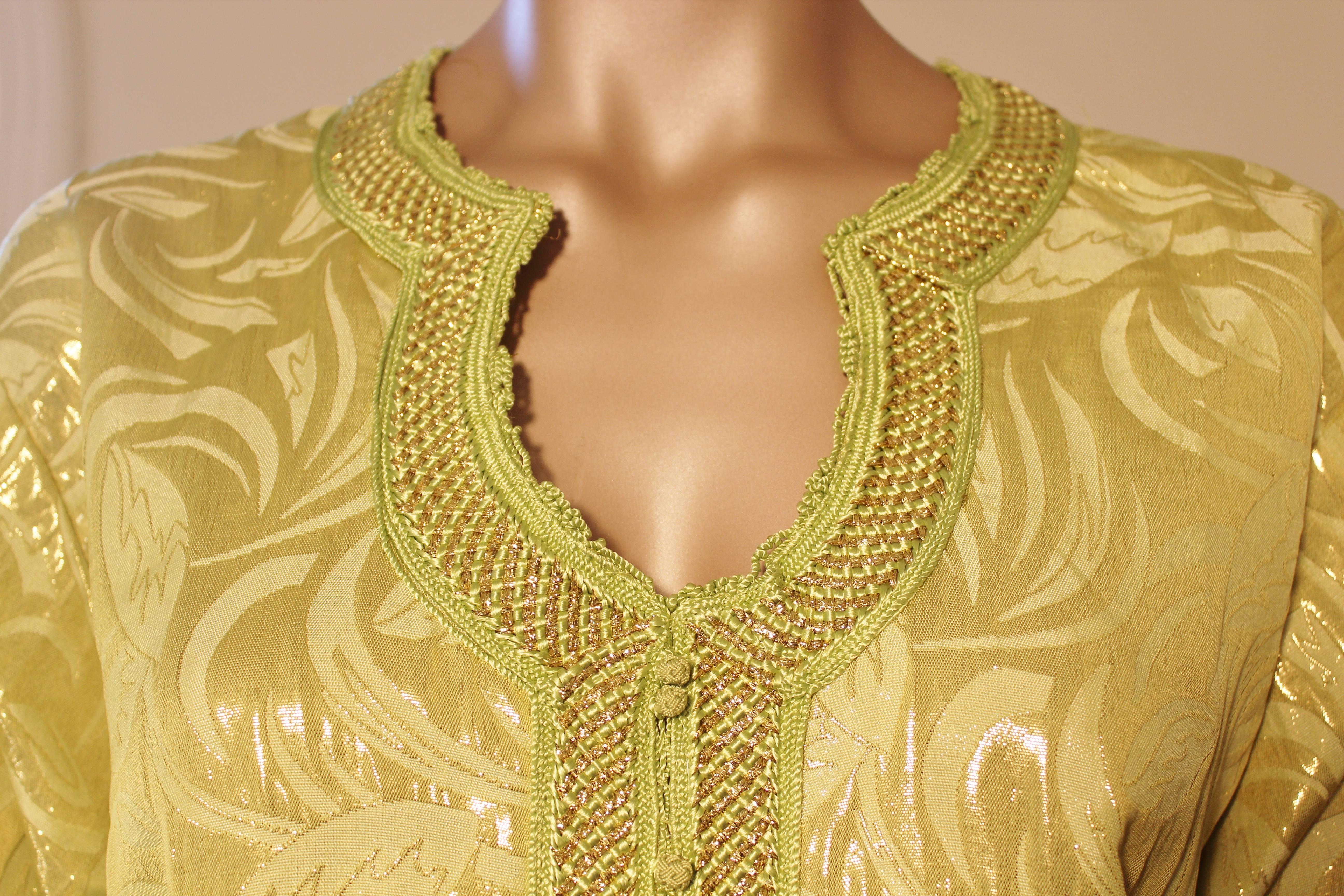 Brown Moroccan Moorish Caftan Gown in Gold Brocade Maxi Dress Kaftan Size M to L For Sale