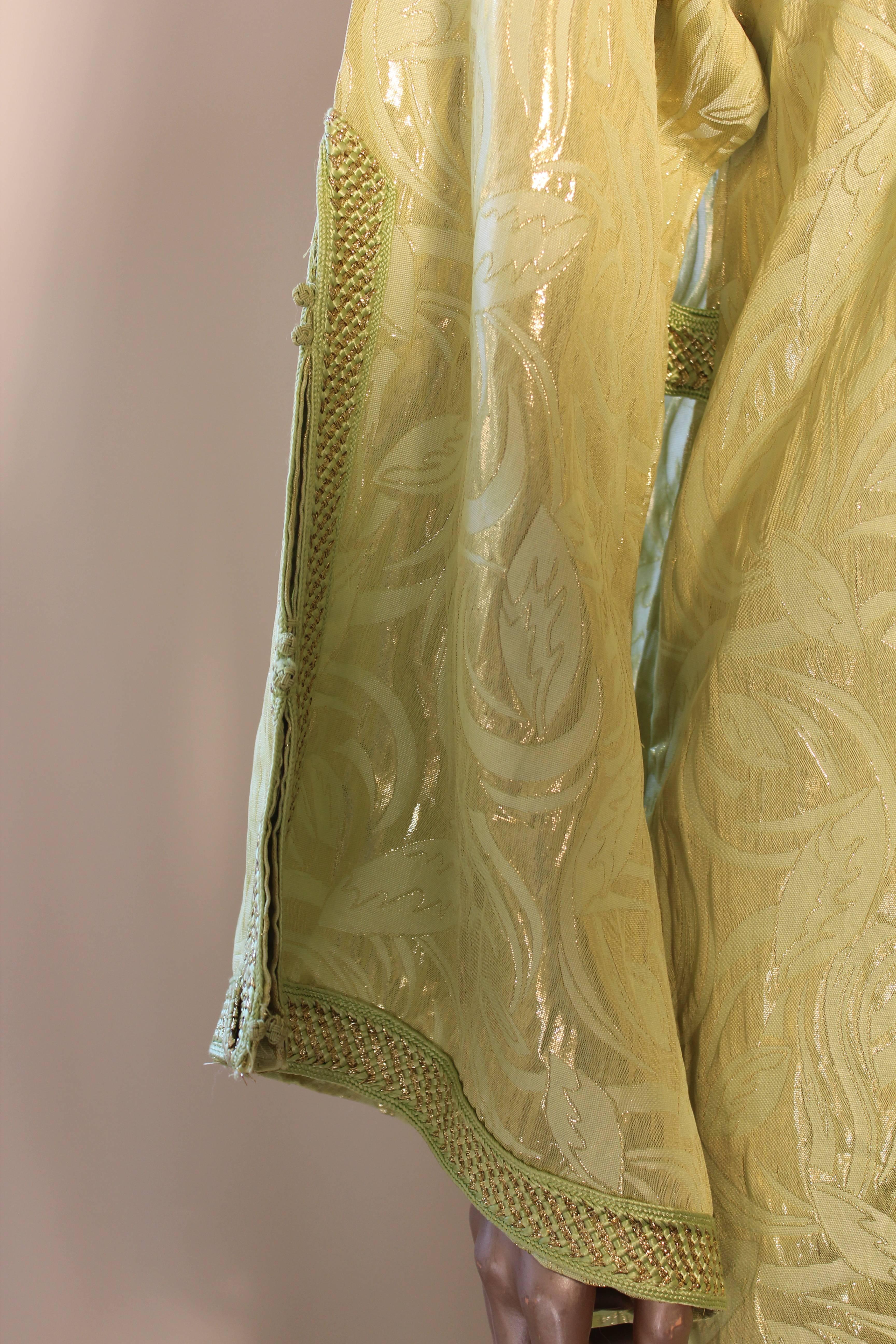 Women's or Men's Moroccan Moorish Caftan Gown in Gold Brocade Maxi Dress Kaftan Size M to L For Sale