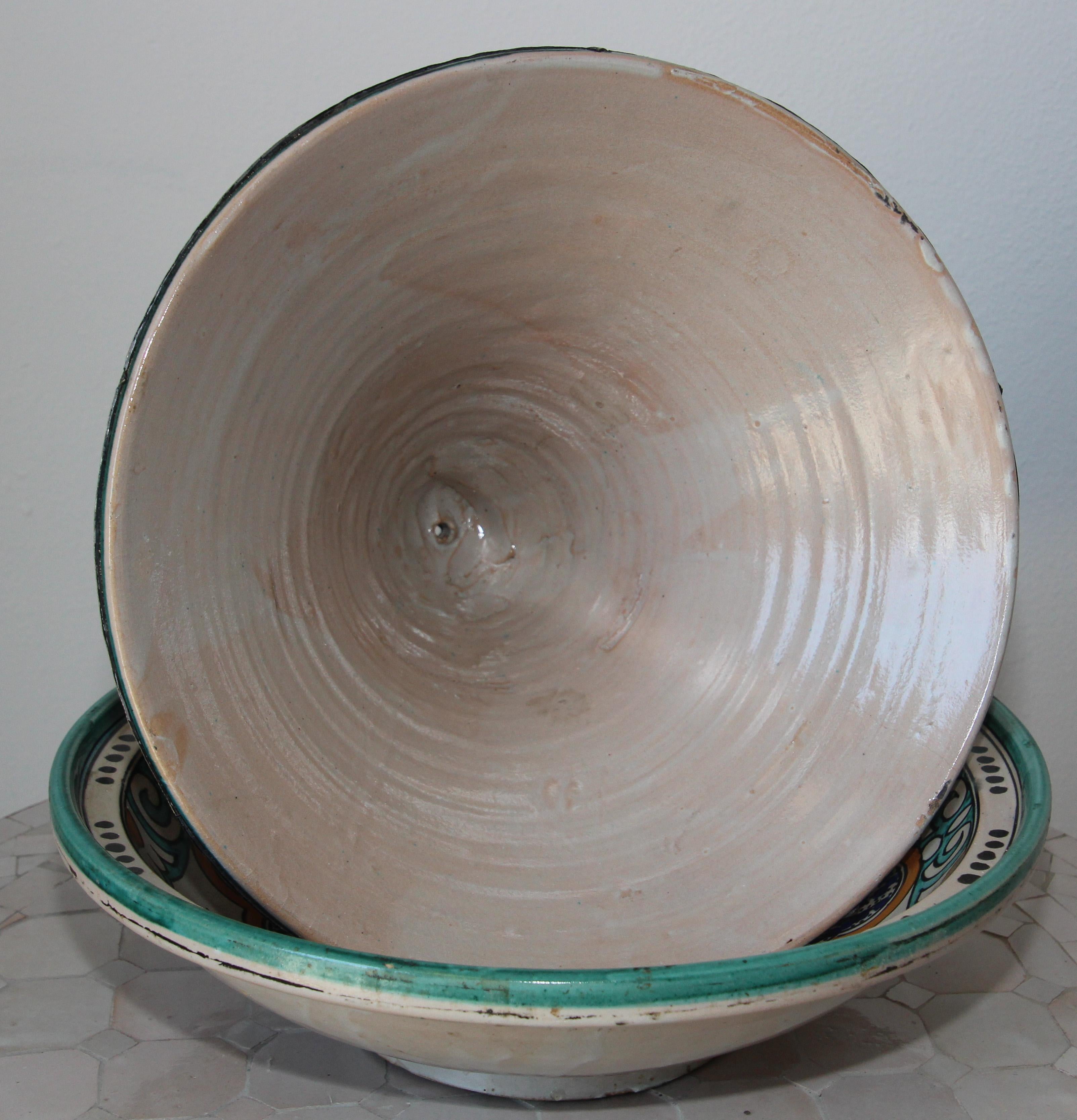 Moroccan Moorish Ceramic Bowl with Lid, Tajine from Fez For Sale 7