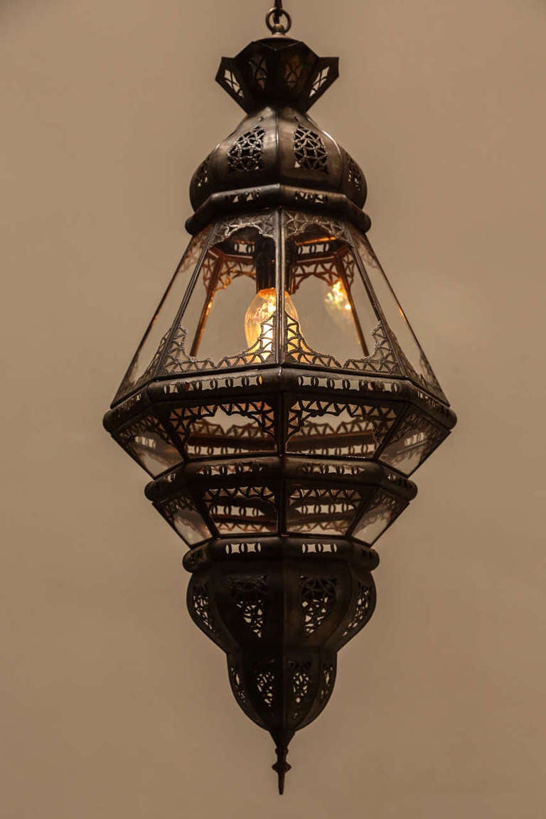 Elegant and stylish clear glass handcrafted Moroccan lantern with intricate filigree work in the Moorish style.
Will add elegance in any room.
Could be used as a Moroccan wall sconces or chandelier hanging from the ceiling.
Rewired with one lights,