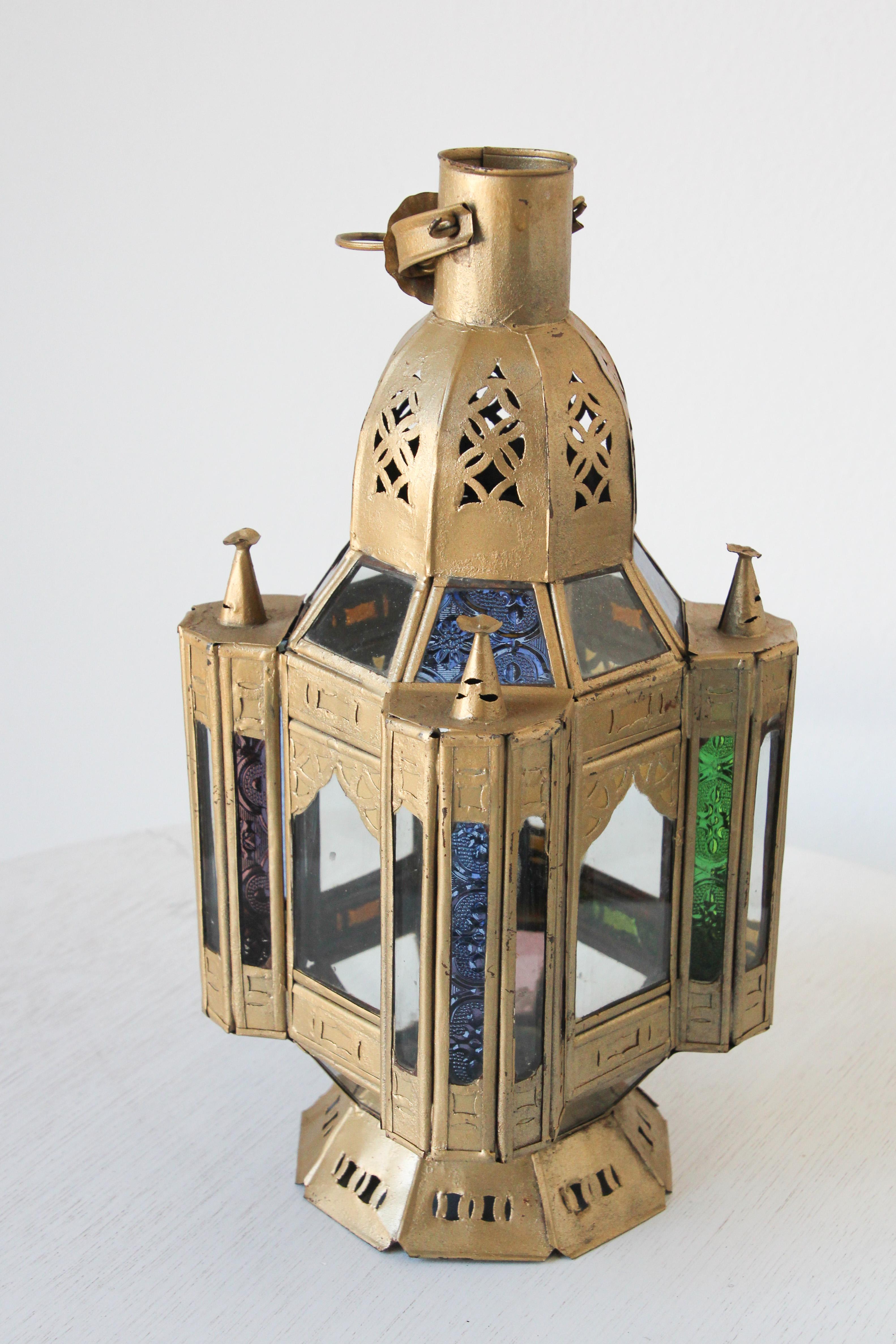Moroccan Candle Lantern in Moorish Gilt Metal and Glass For Sale 7