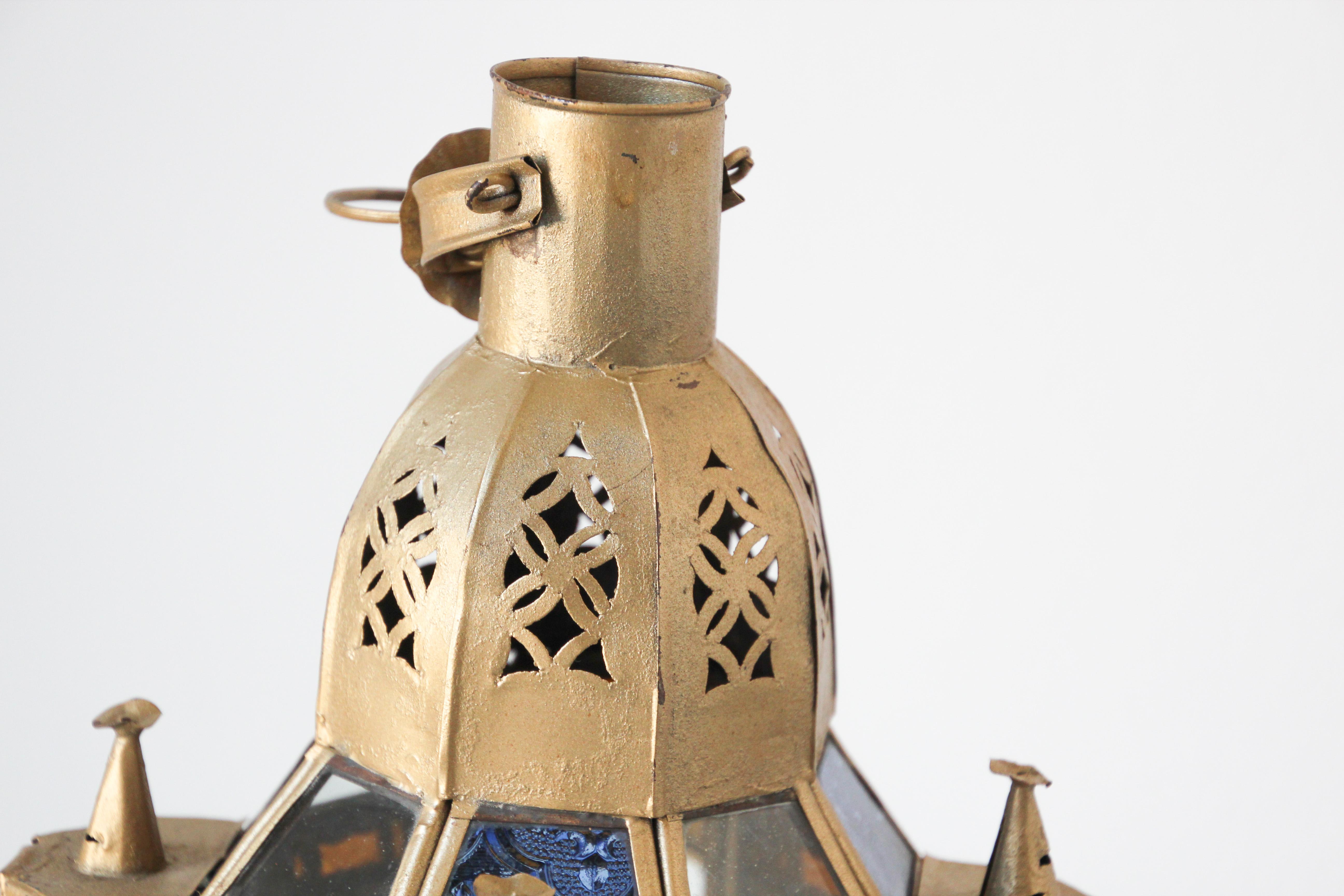 Moroccan Candle Lantern in Moorish Gilt Metal and Glass For Sale 8