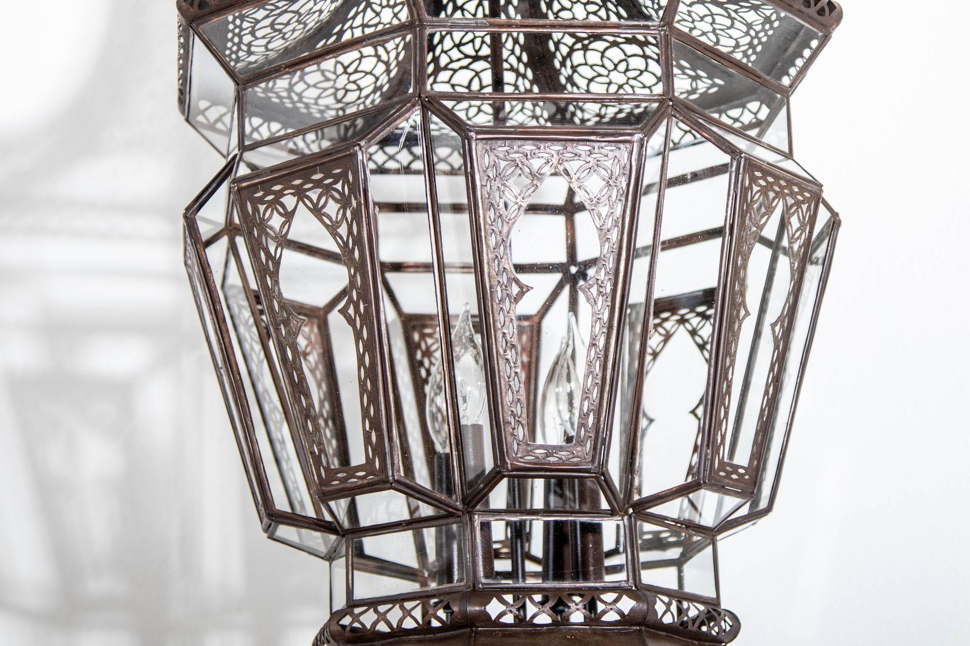 Fatto a mano Moroccan Moorish Large Hanging Light Fixture in vendita