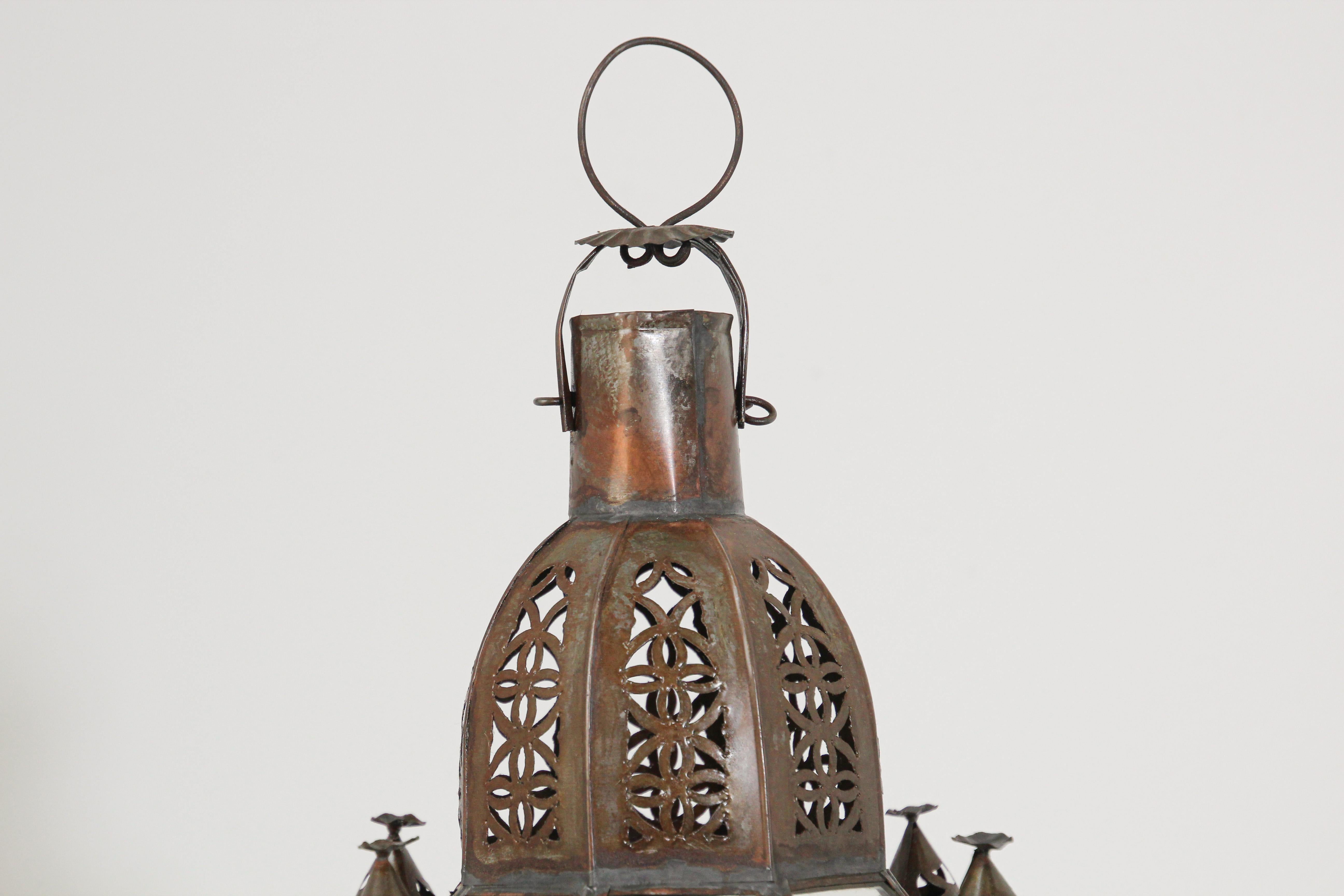 Moroccan Moorish Metal and Clear Glass Candle Lantern In Good Condition In North Hollywood, CA