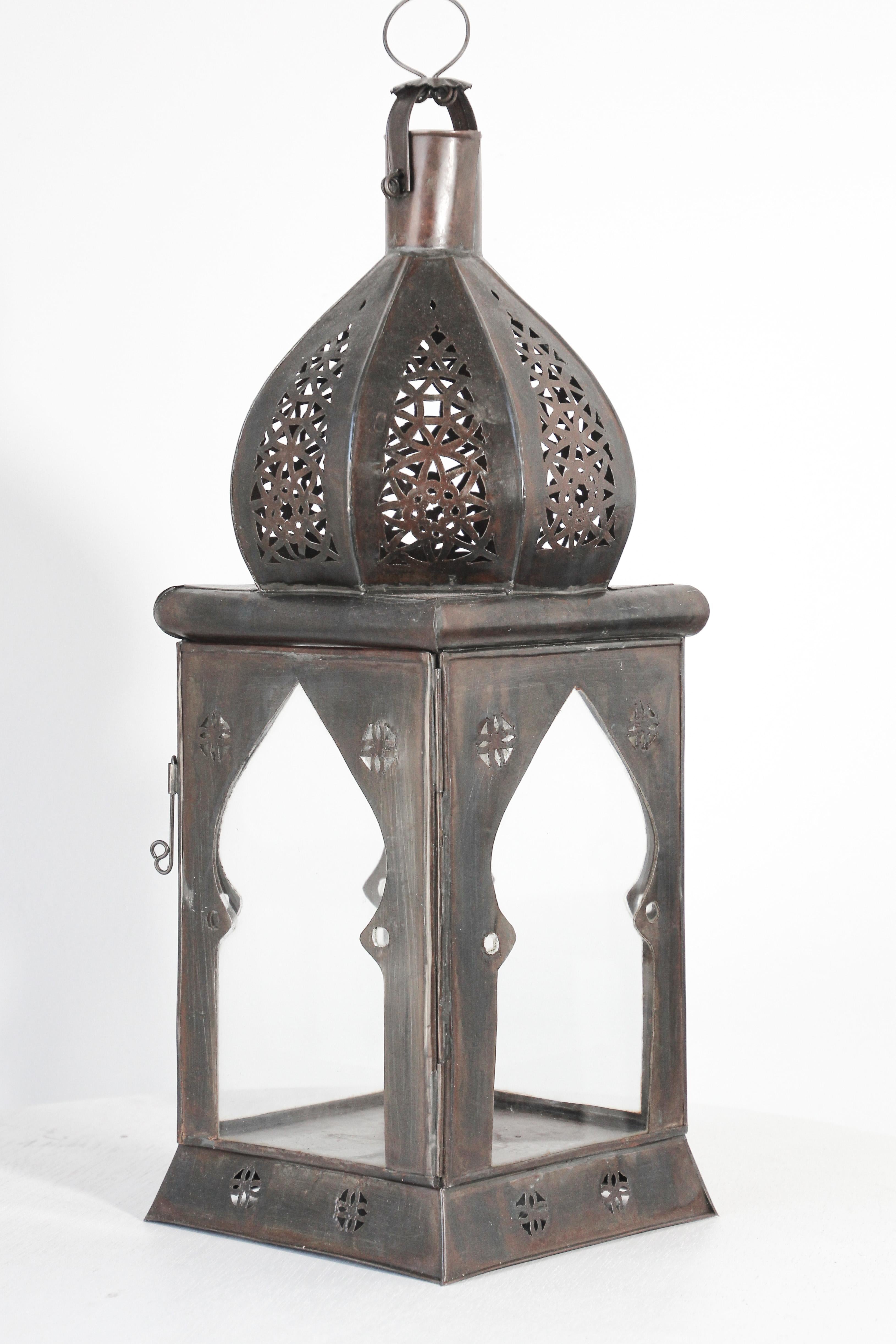 Hammered Moroccan Moorish Square Tole and Clear Glass Candle Lantern For Sale