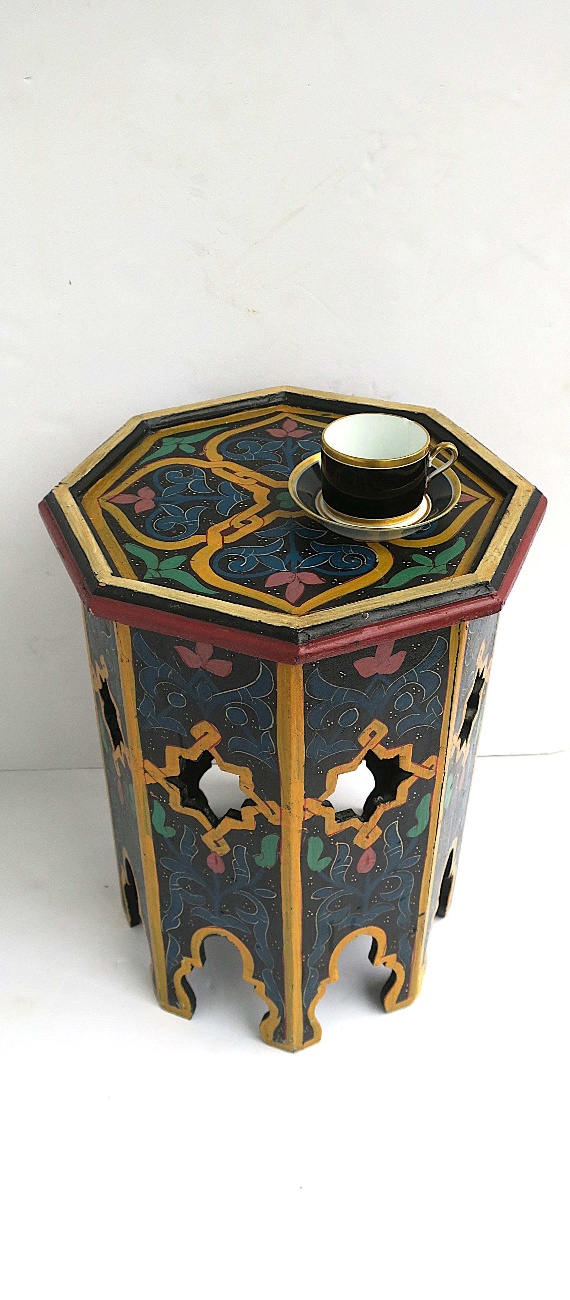 Marokkanischer maurischer Tabouret-Beistelltisch im Angebot 3