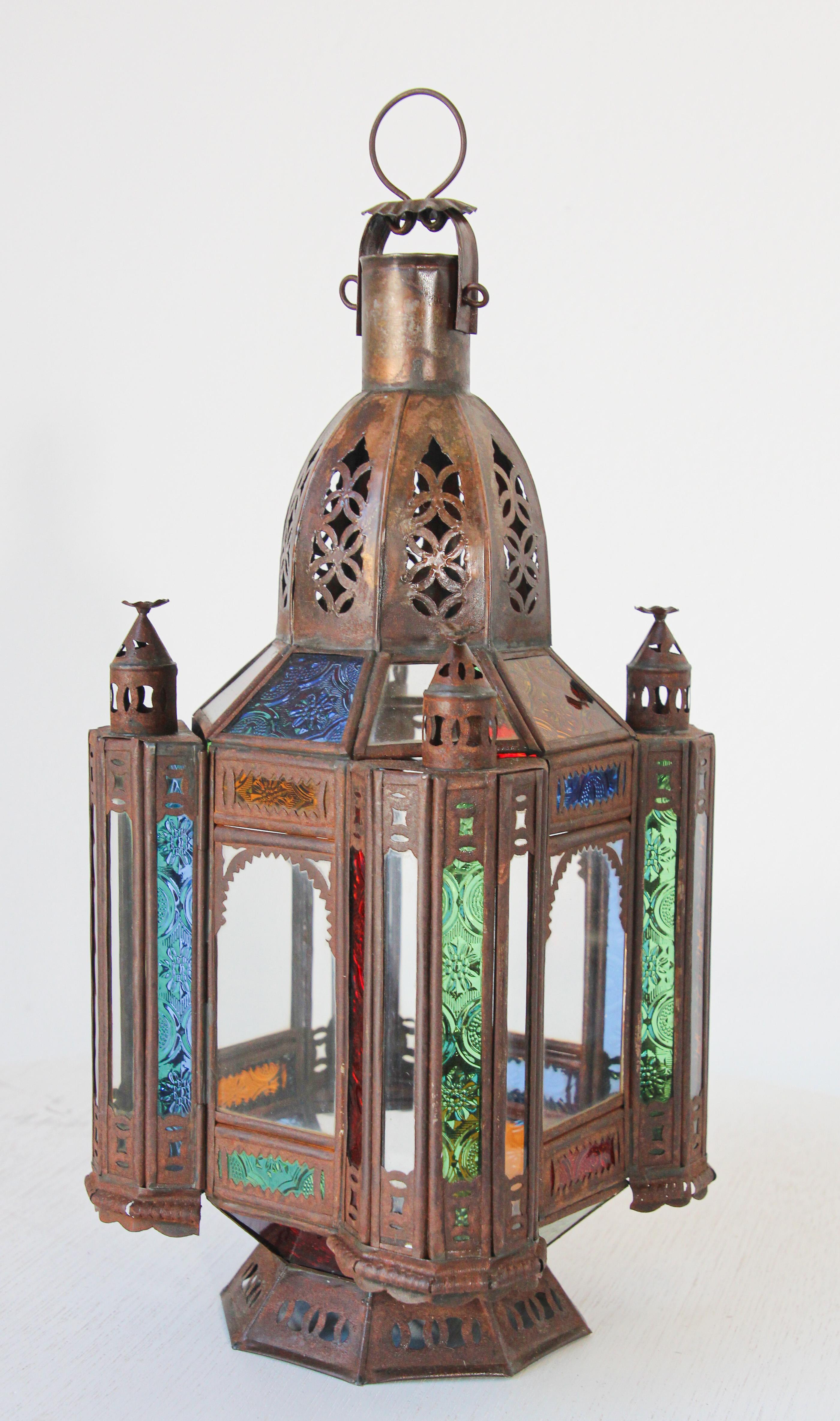Moroccan Moorish Tole and Glass Candle Lantern For Sale 1