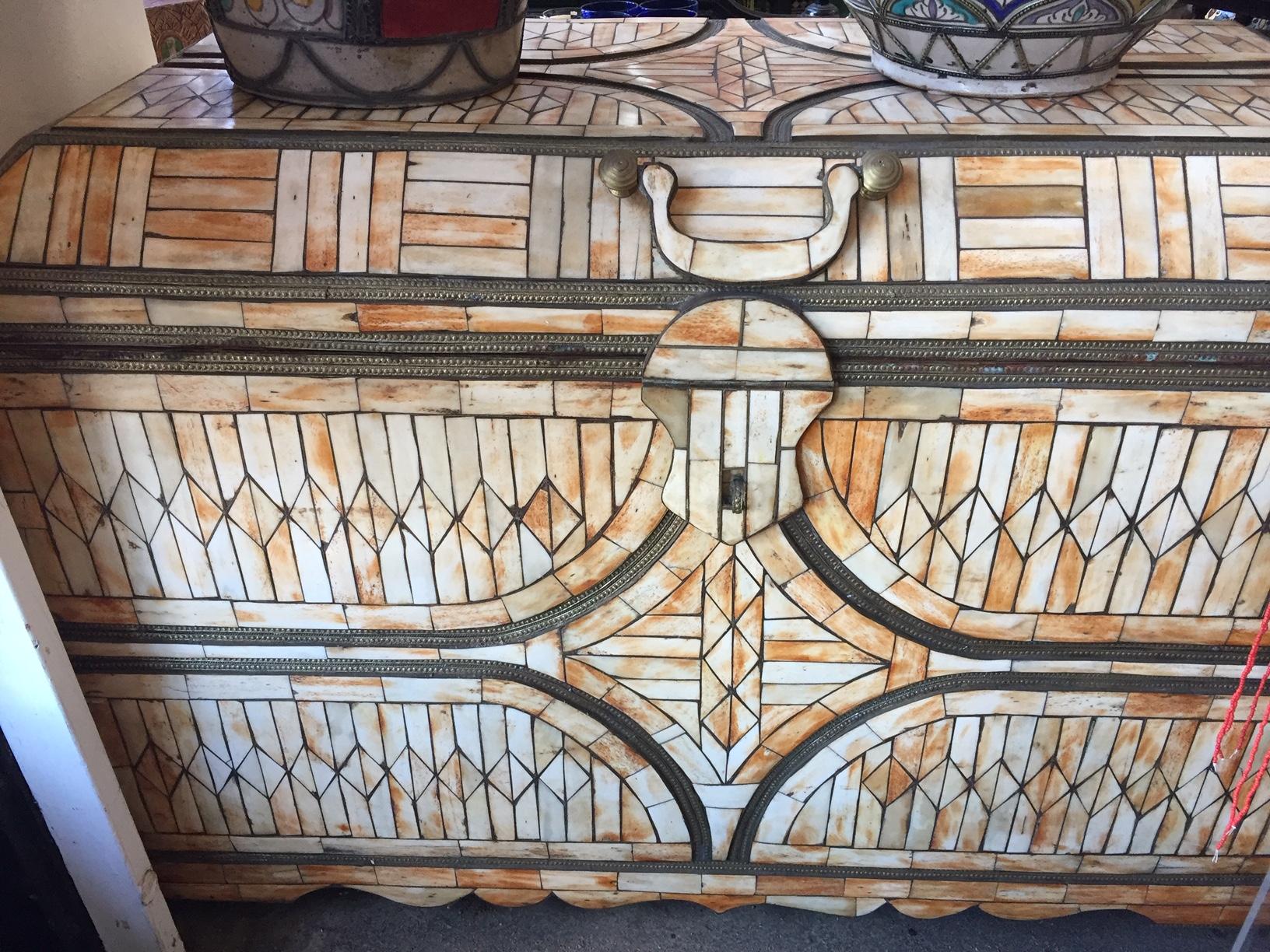 Moroccan Moorish Wedding Large Trunk Coffer Inlaid with Bone and Brass 3