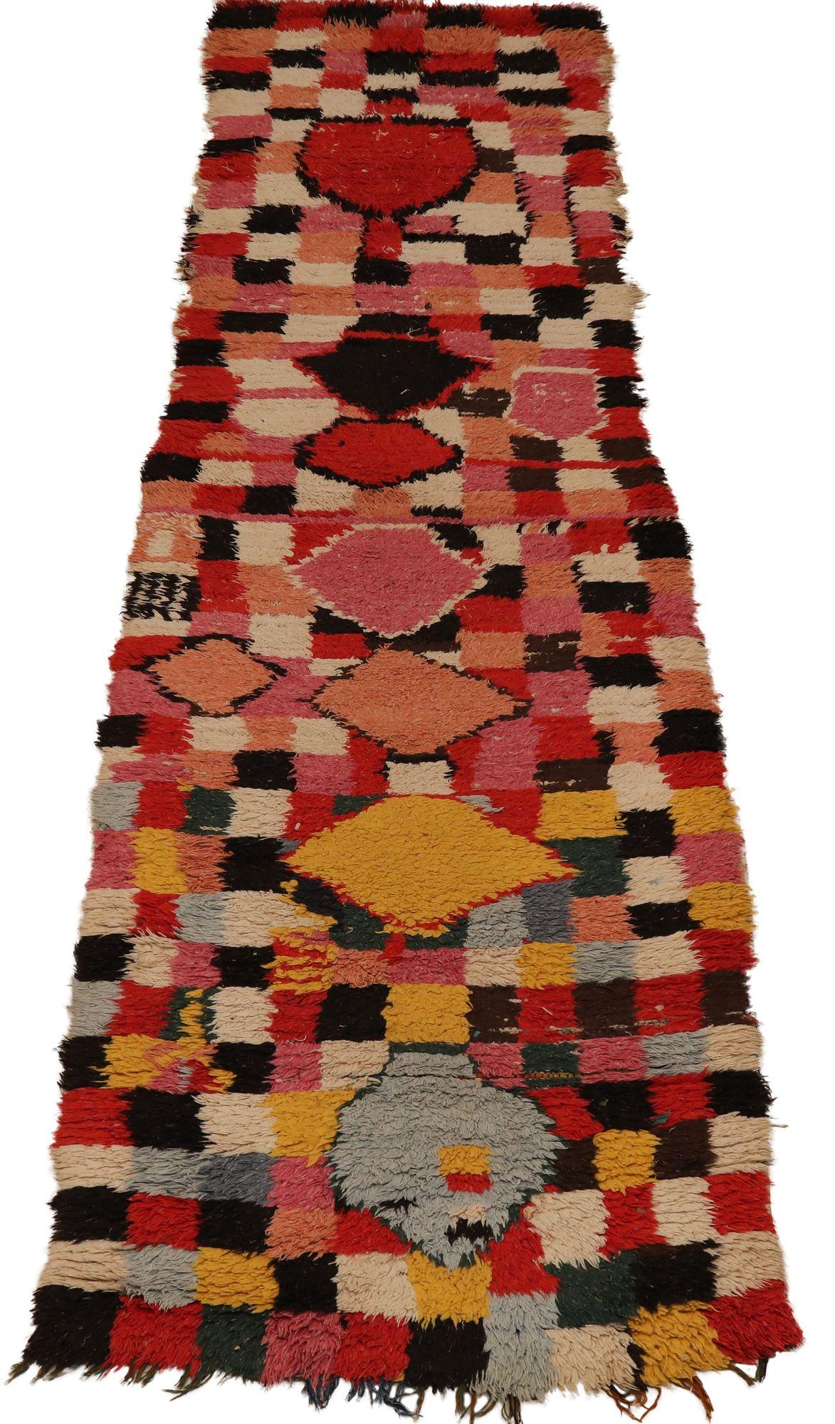 Entdecken Sie die Eleganz des marokkanischen Läuferteppichs von Circa 1990. Dieses exklusive Design aus Wolle und RotGelb ist perfekt, um Ihren Raum zu verschönern.
