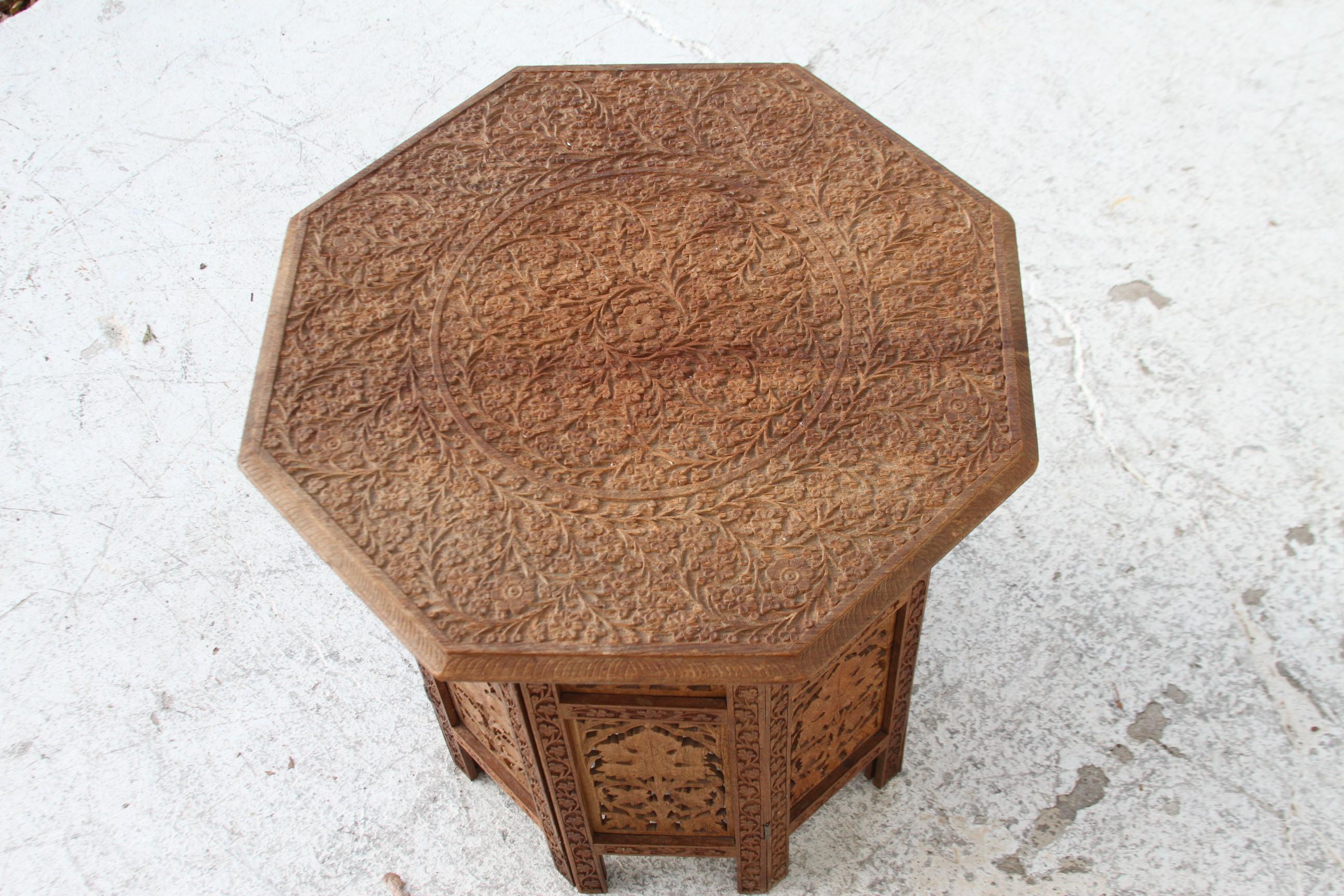 20th Century Moroccan Octagon Shaped Pierced Wood Table For Sale