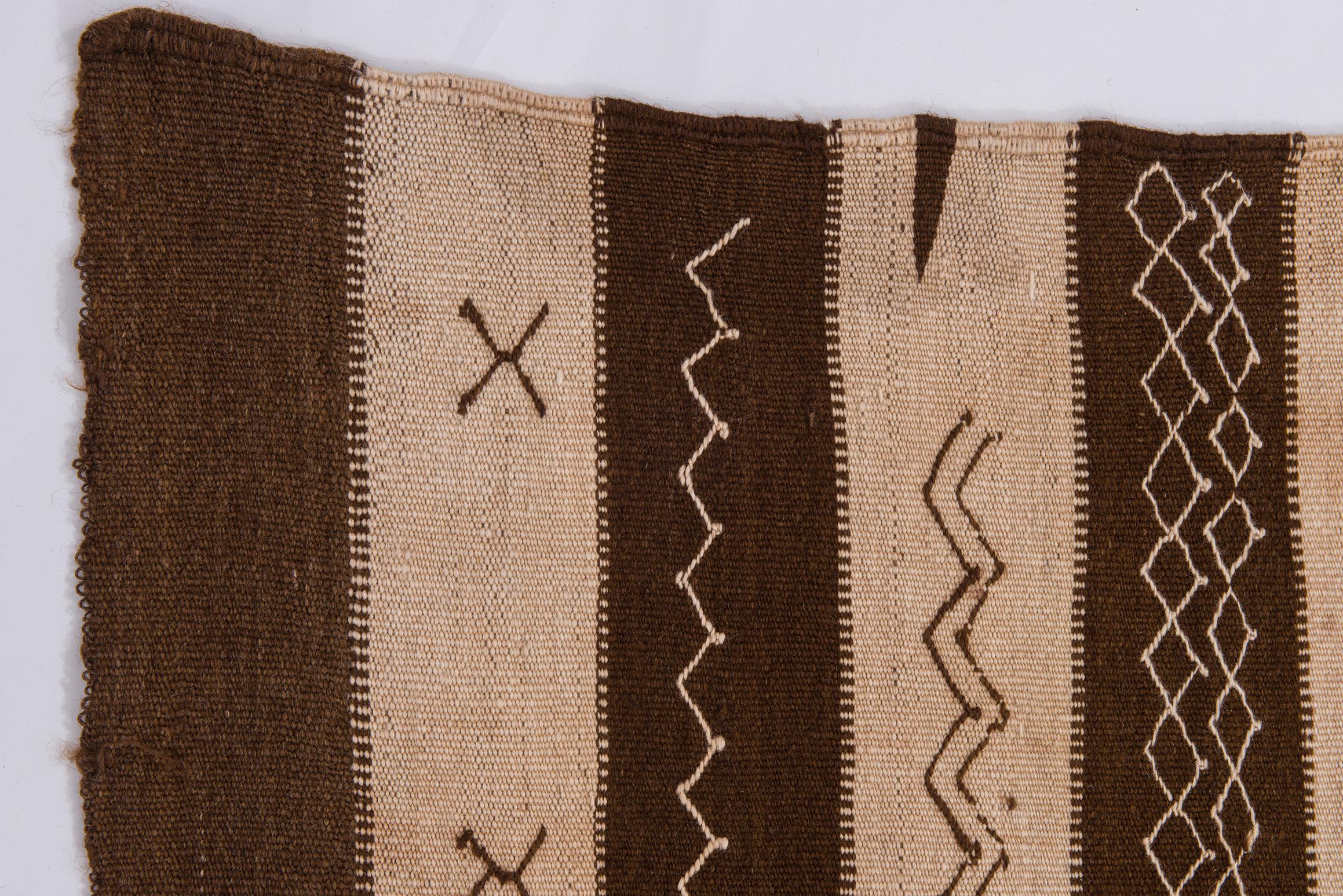 Moroccan Old Kilim Beni Uaren Flatwave For Sale 1