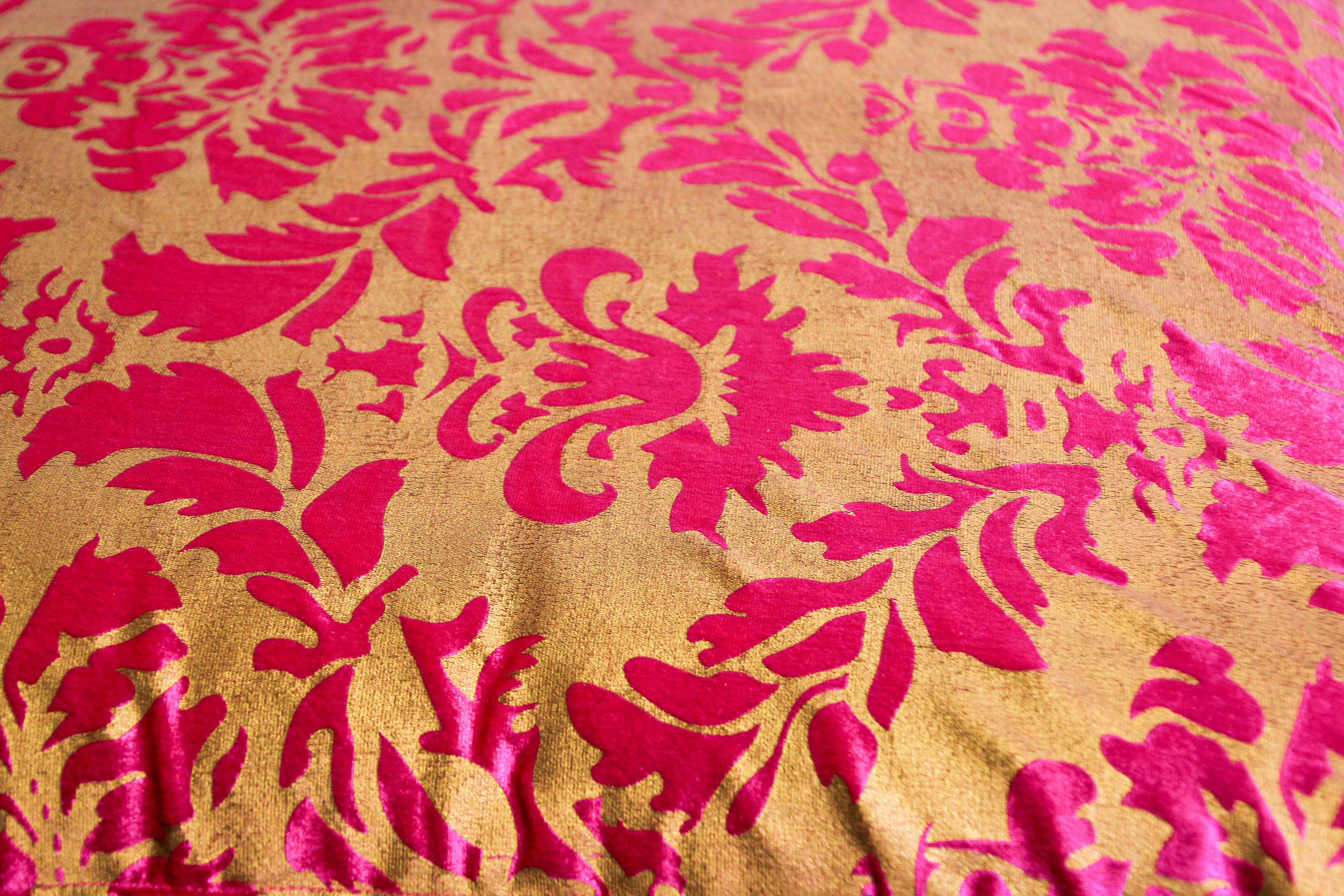 Moorish Oversized Pink and Gold Floor Pillow Cushion In Good Condition For Sale In North Hollywood, CA