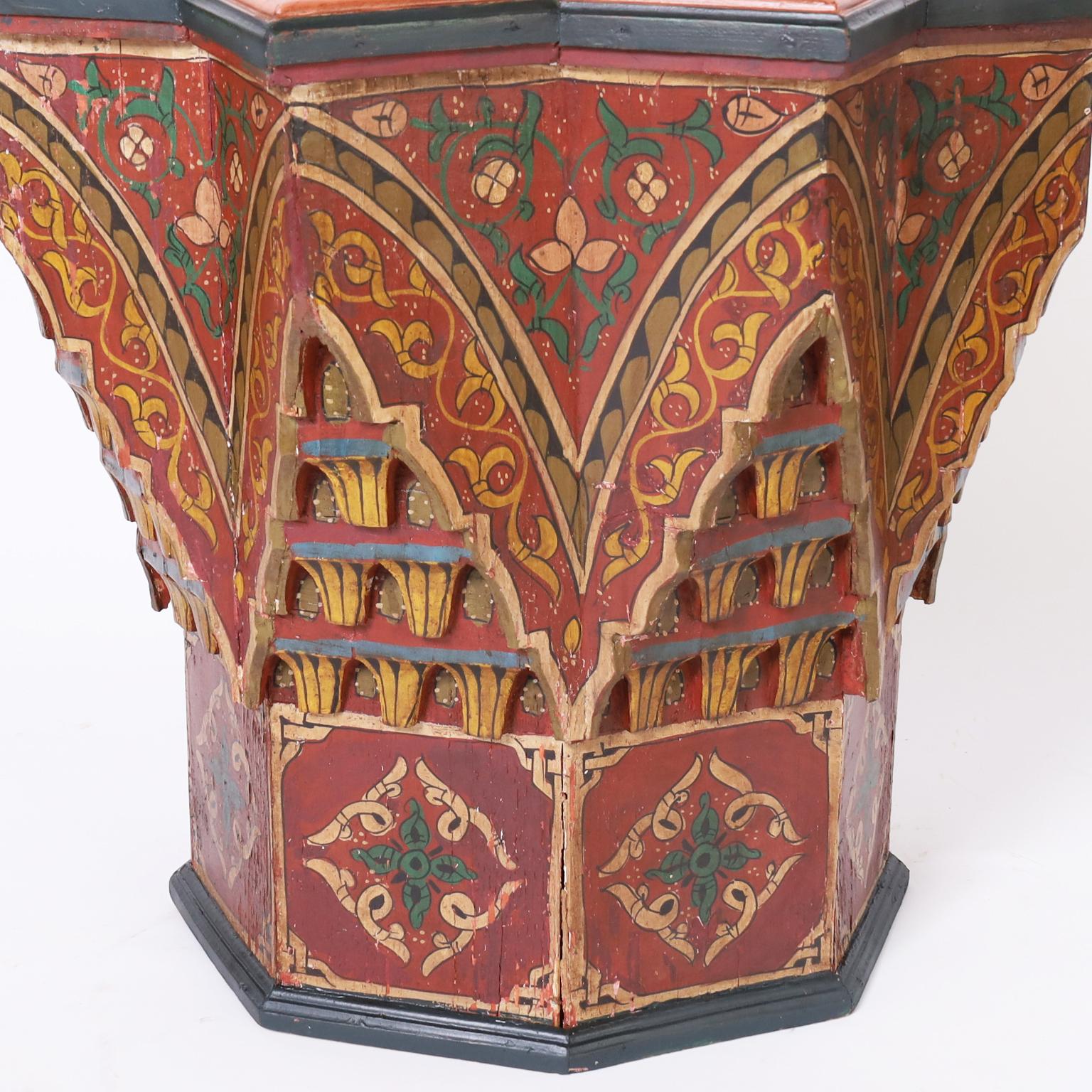 20ième siècle Stand ou table en carreaux peints marocains en vente