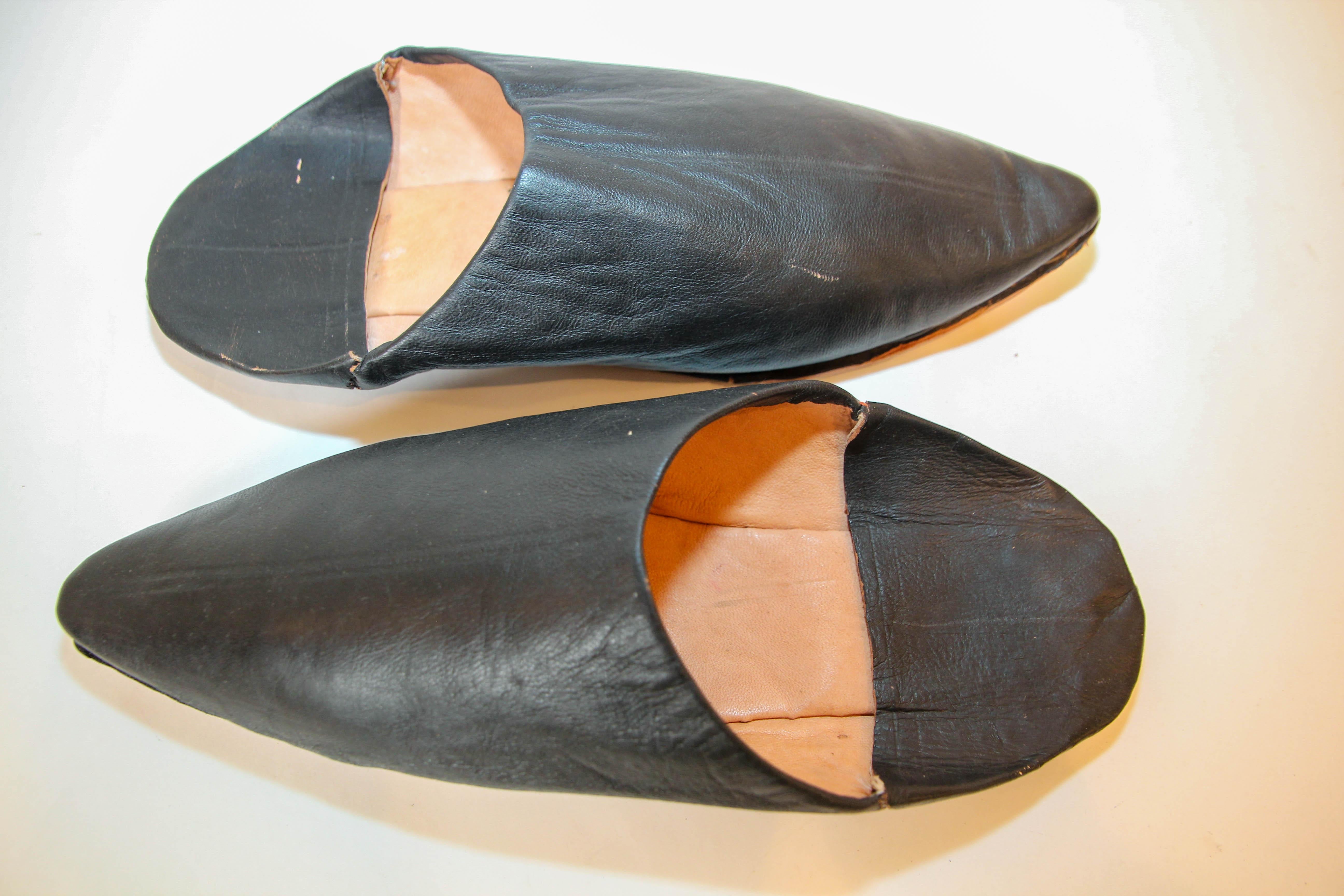 Moroccan Pointed Babouche Black Leather Slippers For Sale 2