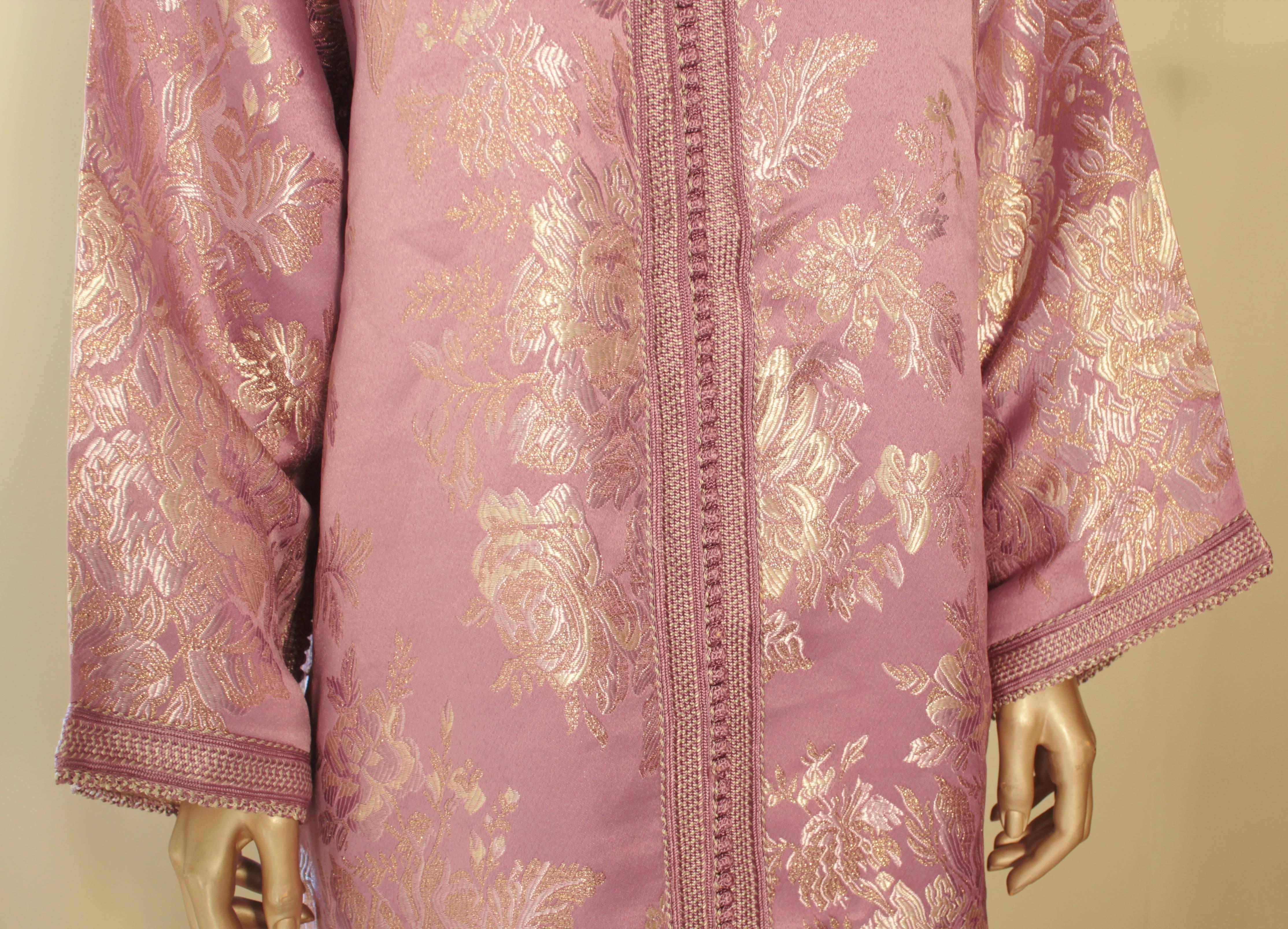 Marron Robe de caftan en brocart violet marocain Robe Maxi Kaftan Taille M en vente