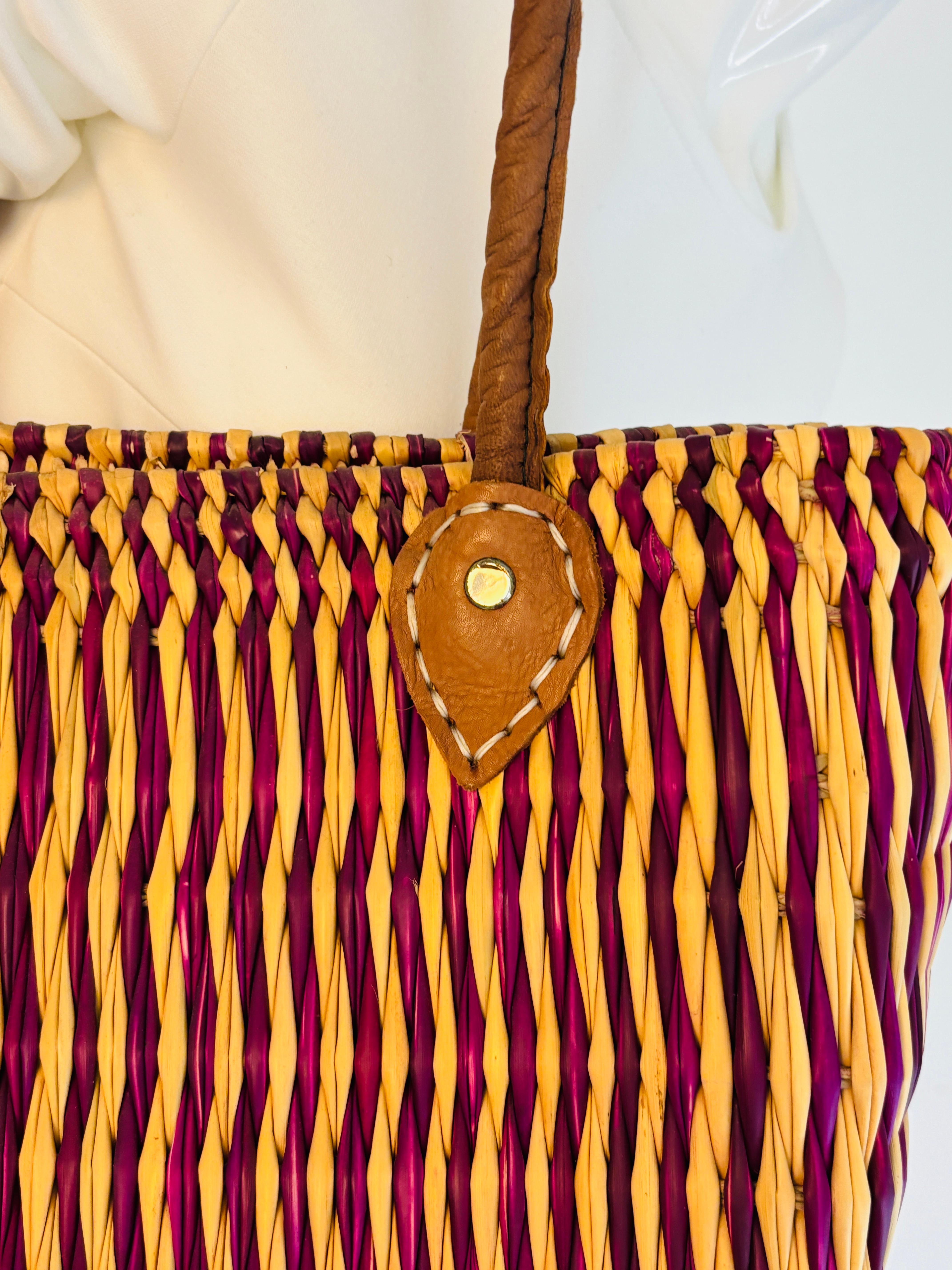Brown Moroccan Raffia Straw Basket Tote Bag with Leather Handles For Sale