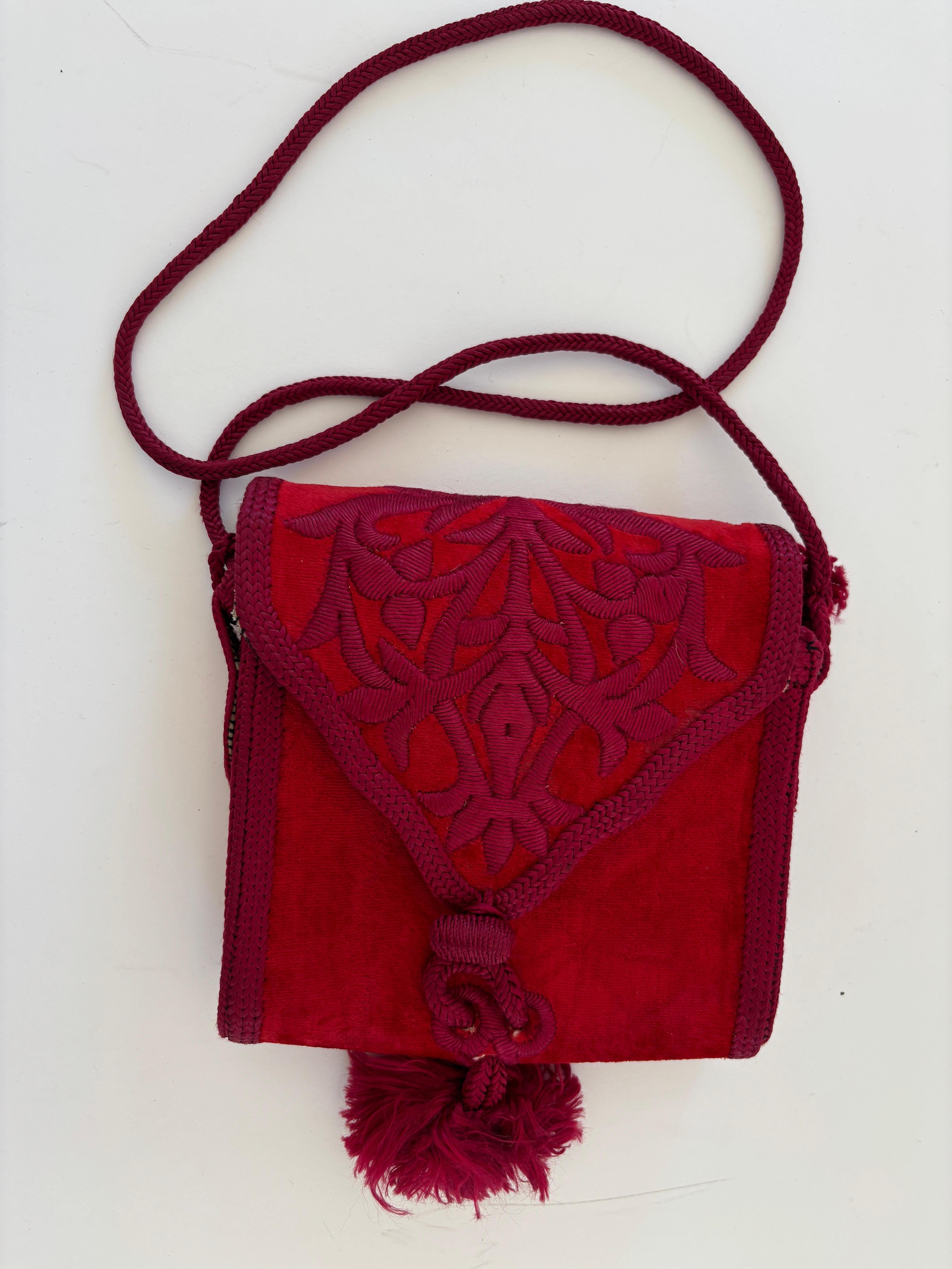 da uomo o donna Spalla ricamata in velluto rosso marocchino  Borsa Boho 1960 in vendita
