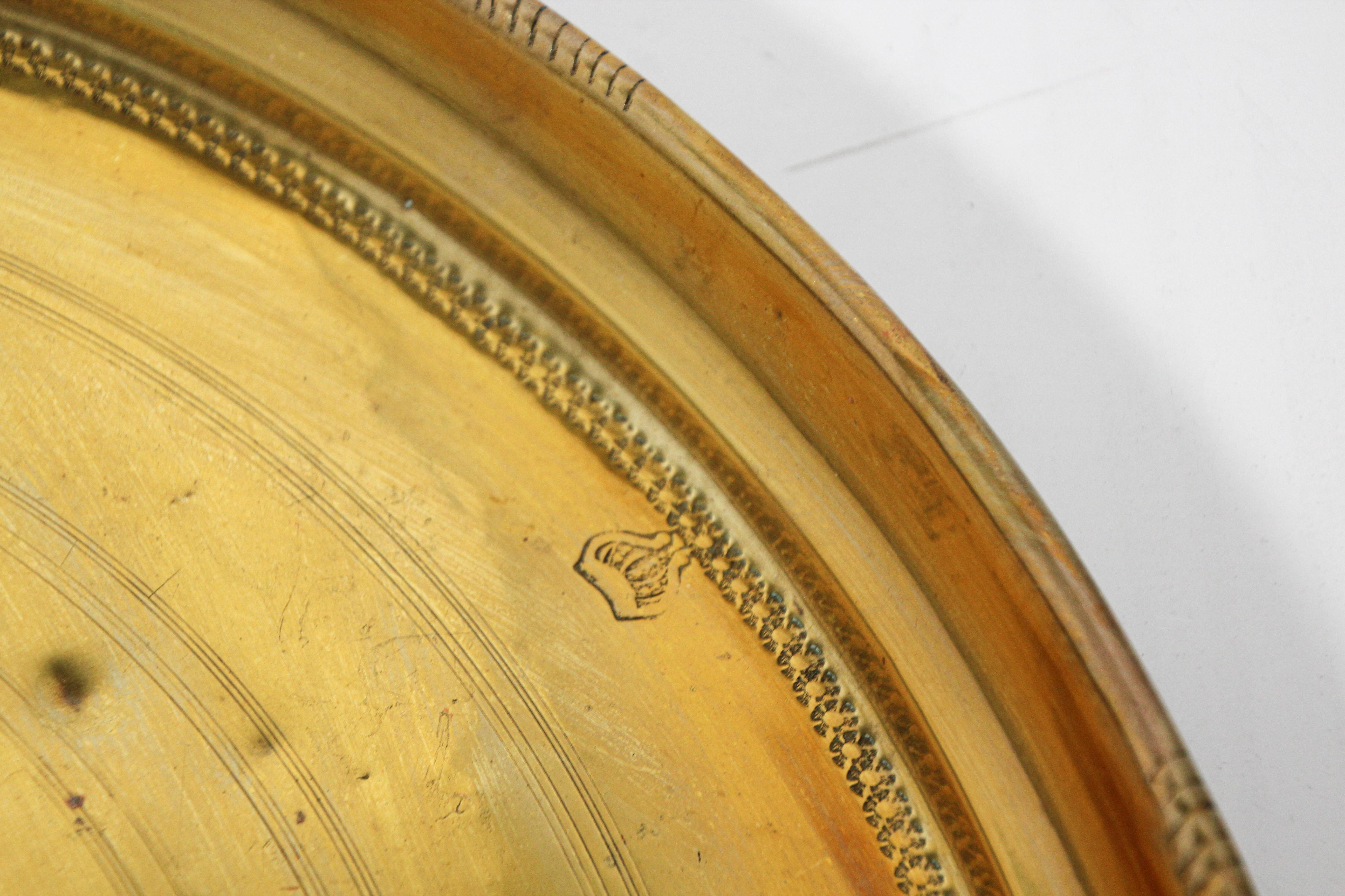 Moroccan Round Antique Brass Tray In Good Condition In North Hollywood, CA