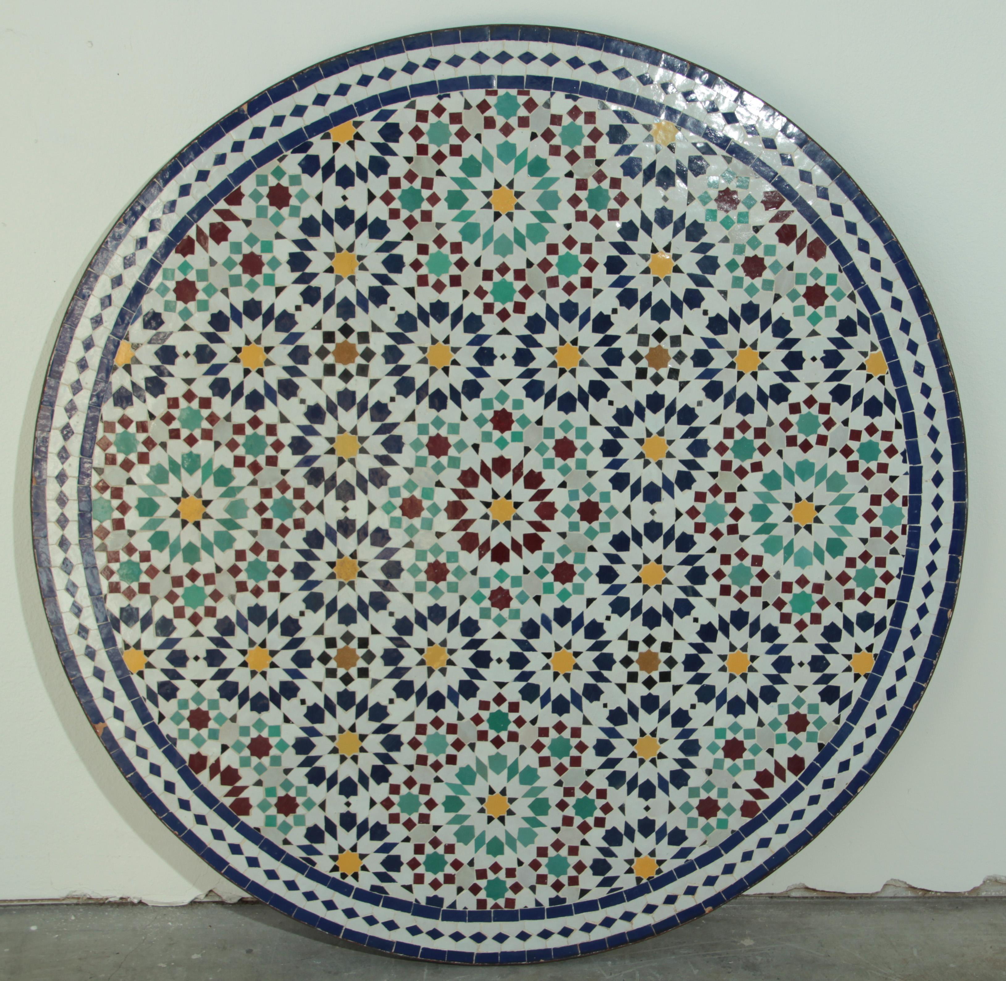 Moroccan Round Mosaic Outdoor Tile Table in Fez Moorish Design For Sale 5
