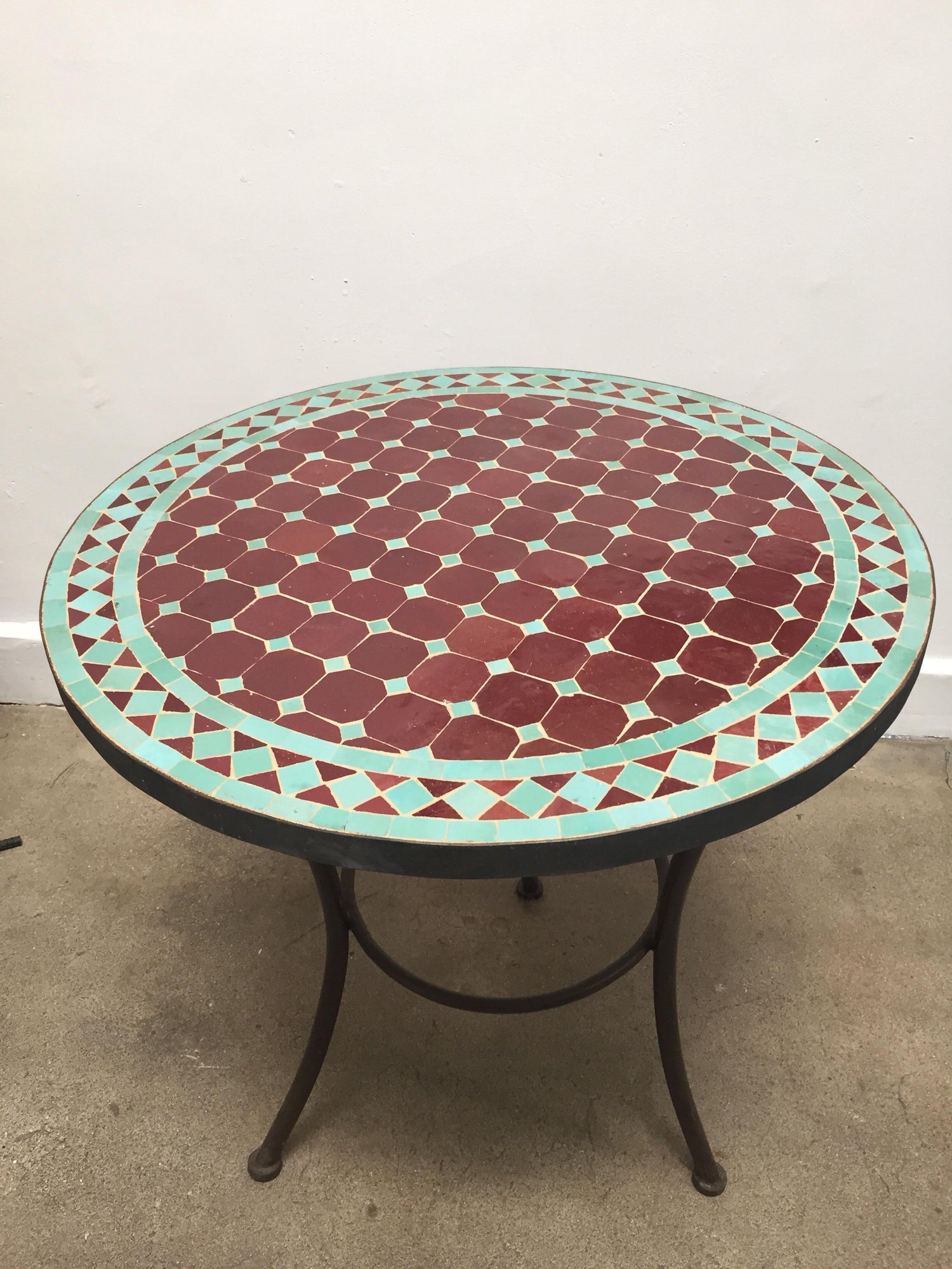 mosaic tile patio table on Moroccan Round Mosaic Tile Bistro Table Indoor Or Outdoor At 1stdibs