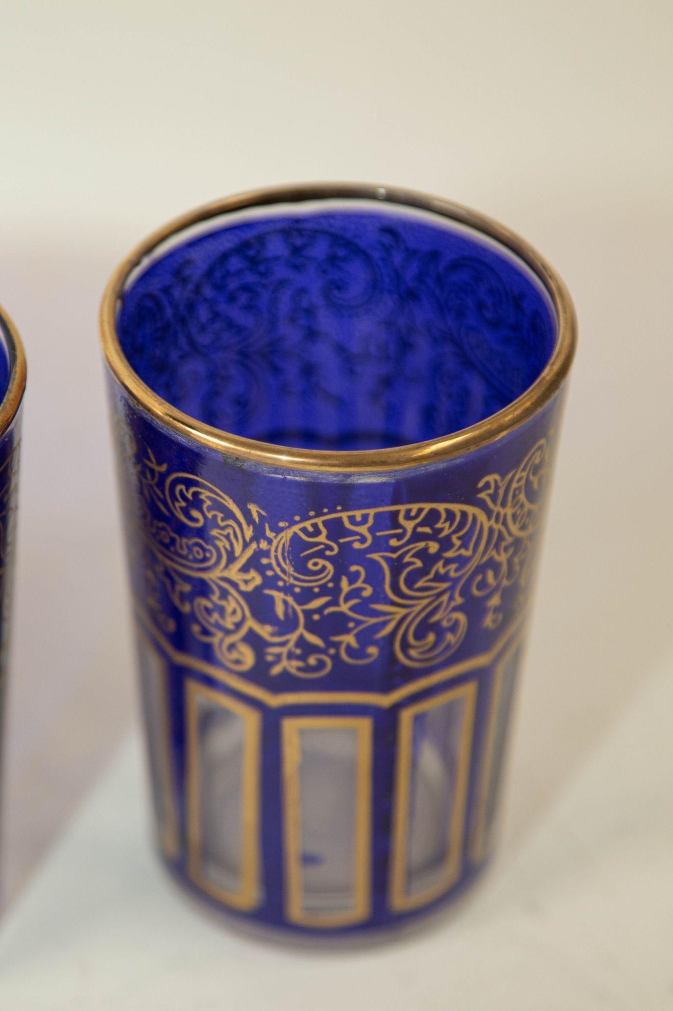 Moroccan Royal Blue Glasses with Gold Moorish Arabesque Design Set of 6 Barware For Sale 2