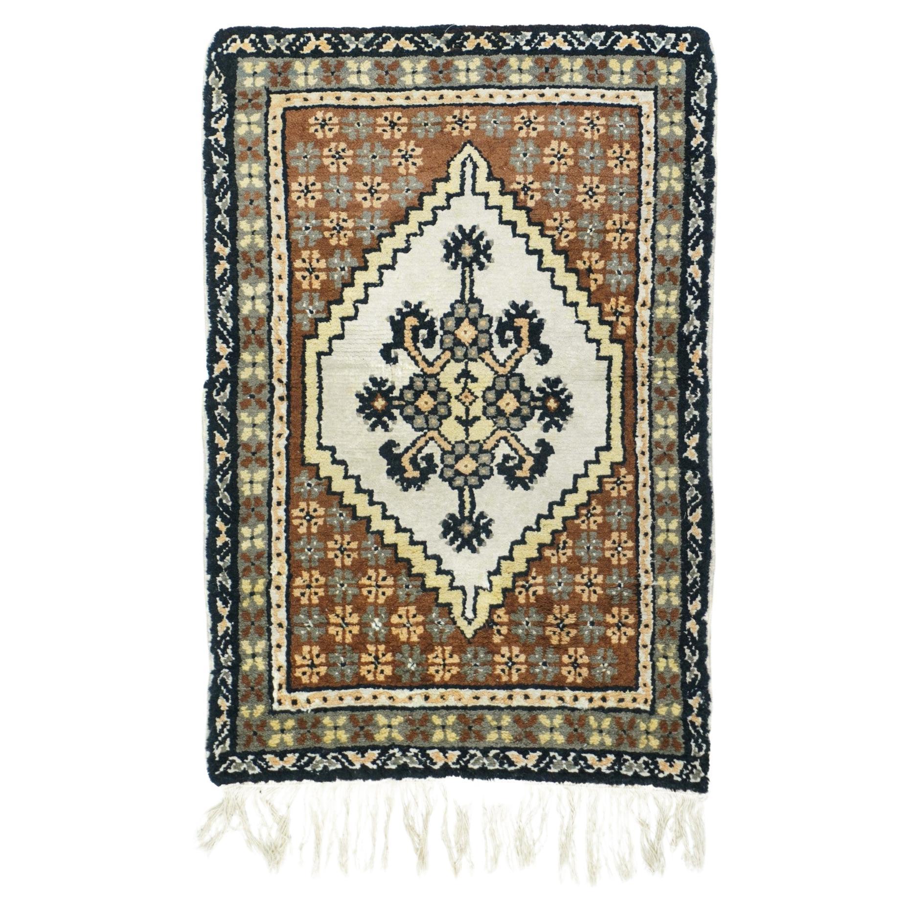 Moroccan Rug 2'2'' x 3'6''