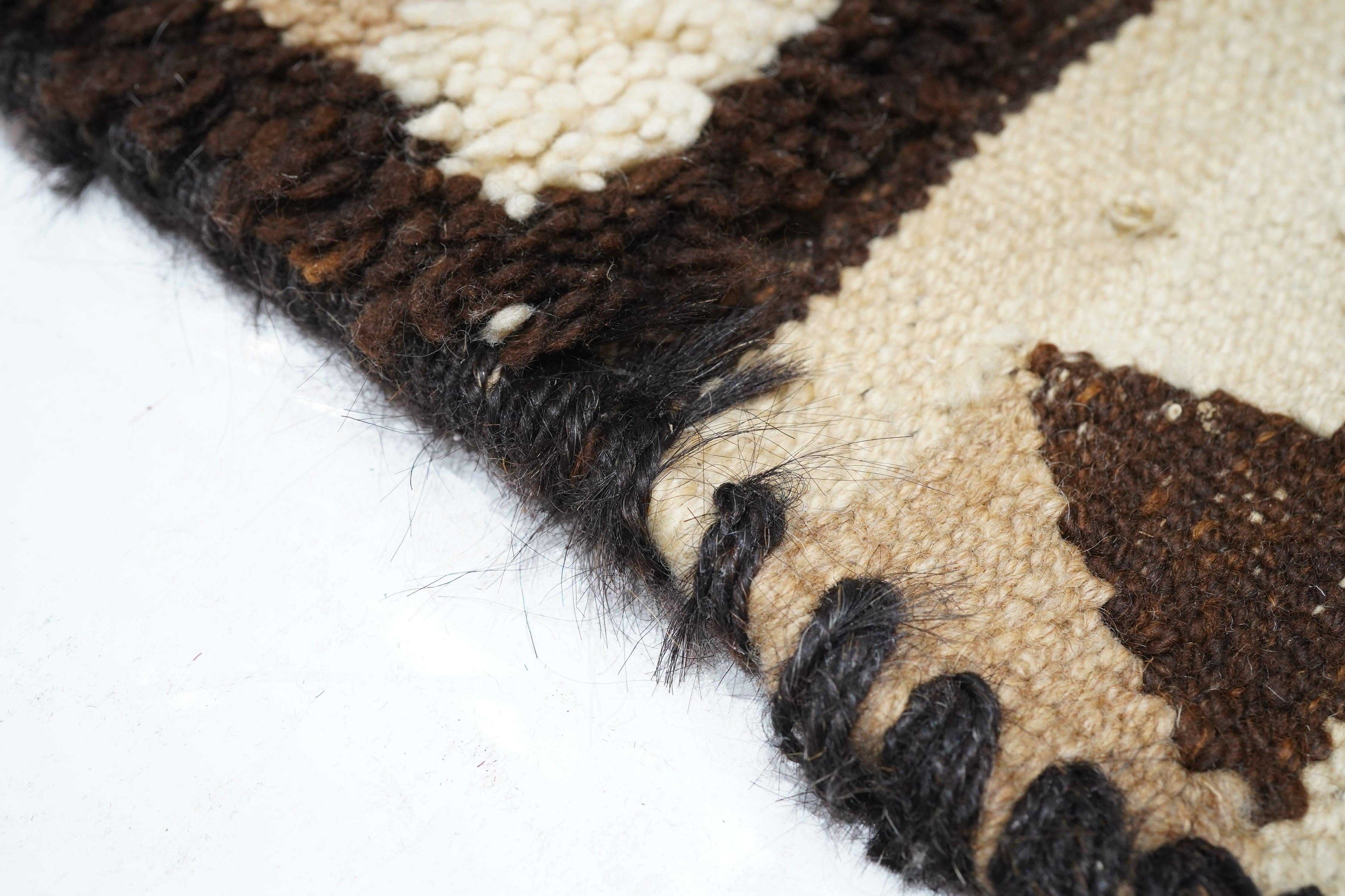 Marokkanischer Vintage-Teppich 3'1'' x 9'8'' (20. Jahrhundert) im Angebot