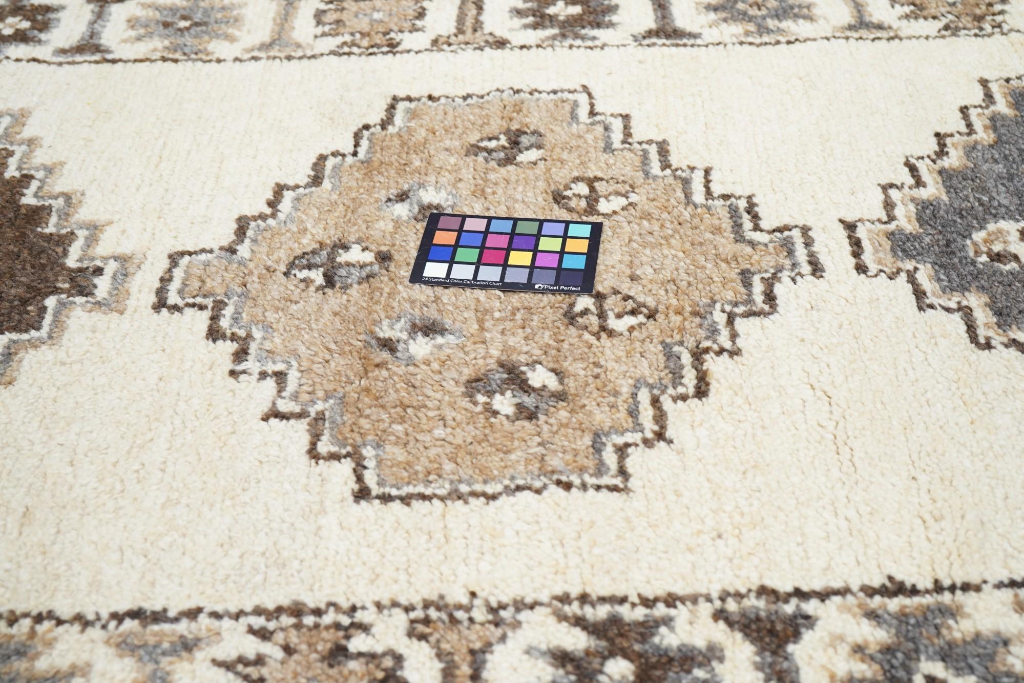 Tappeto marocchino 3'6'' x 12'6'' in vendita 1