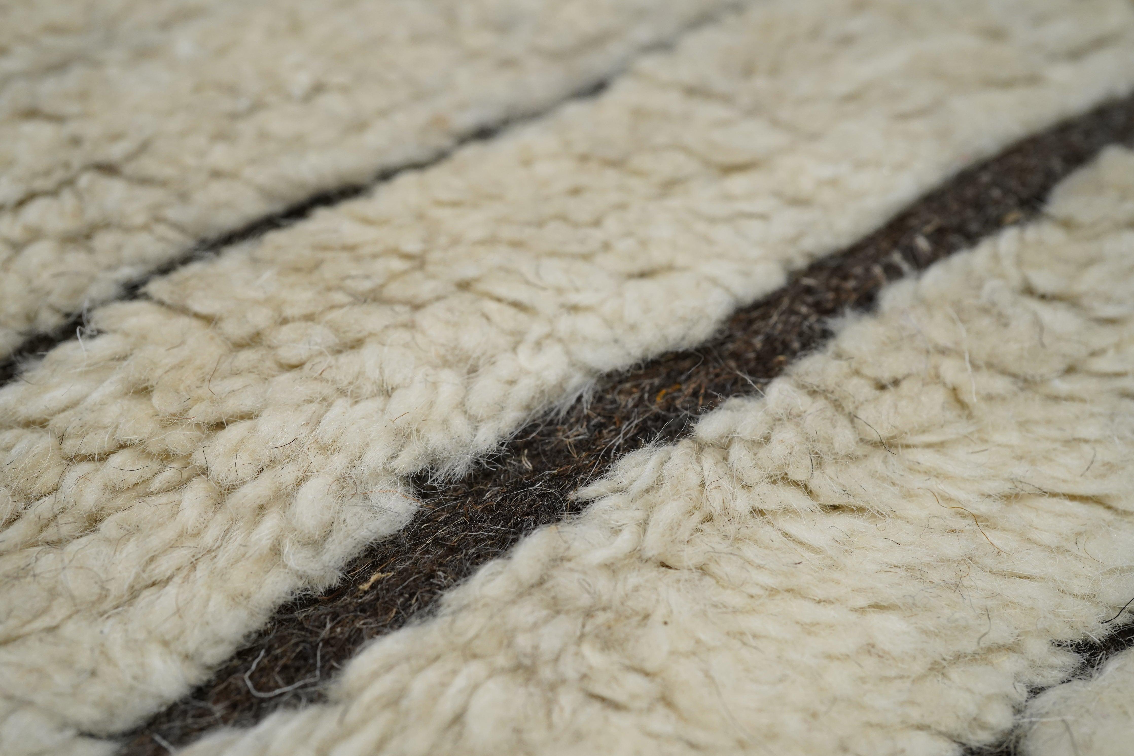 Contemporary Moroccan Rug 5'0'' x 6'0'' For Sale