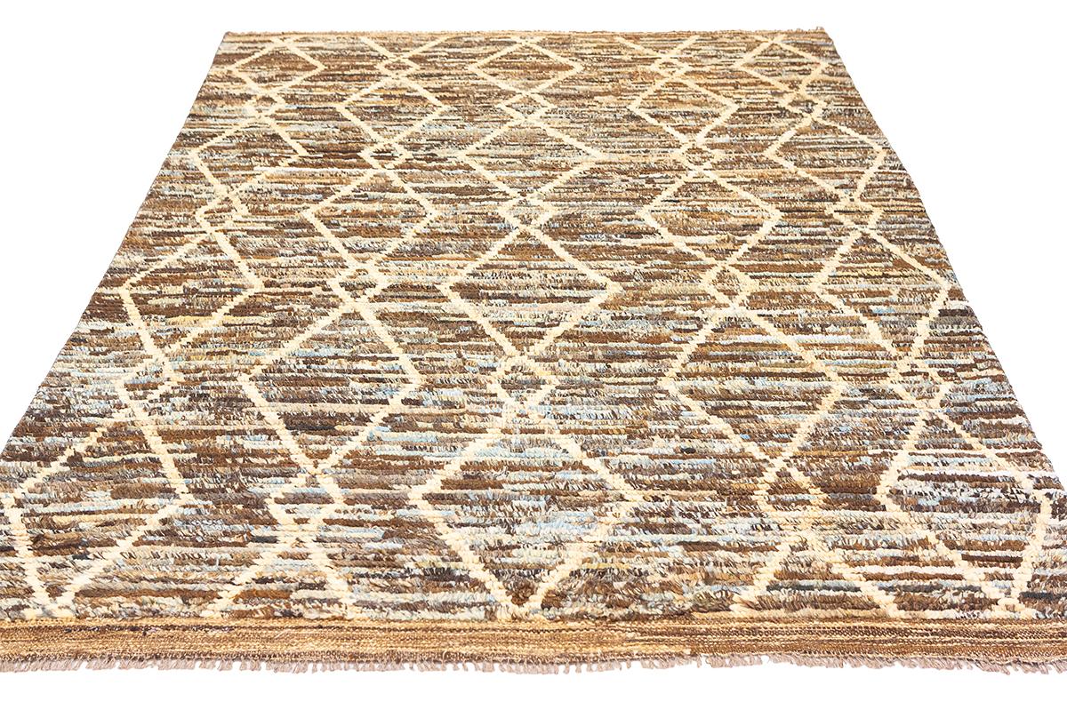 This is a Moroccan Rug Handmade Genuine All Wool with minimalist diamond design and chocolate brown background color. This piece is attributed to Moroccan Tribe called Beni Ourain with minimalist design and beautiful look that can make your interior