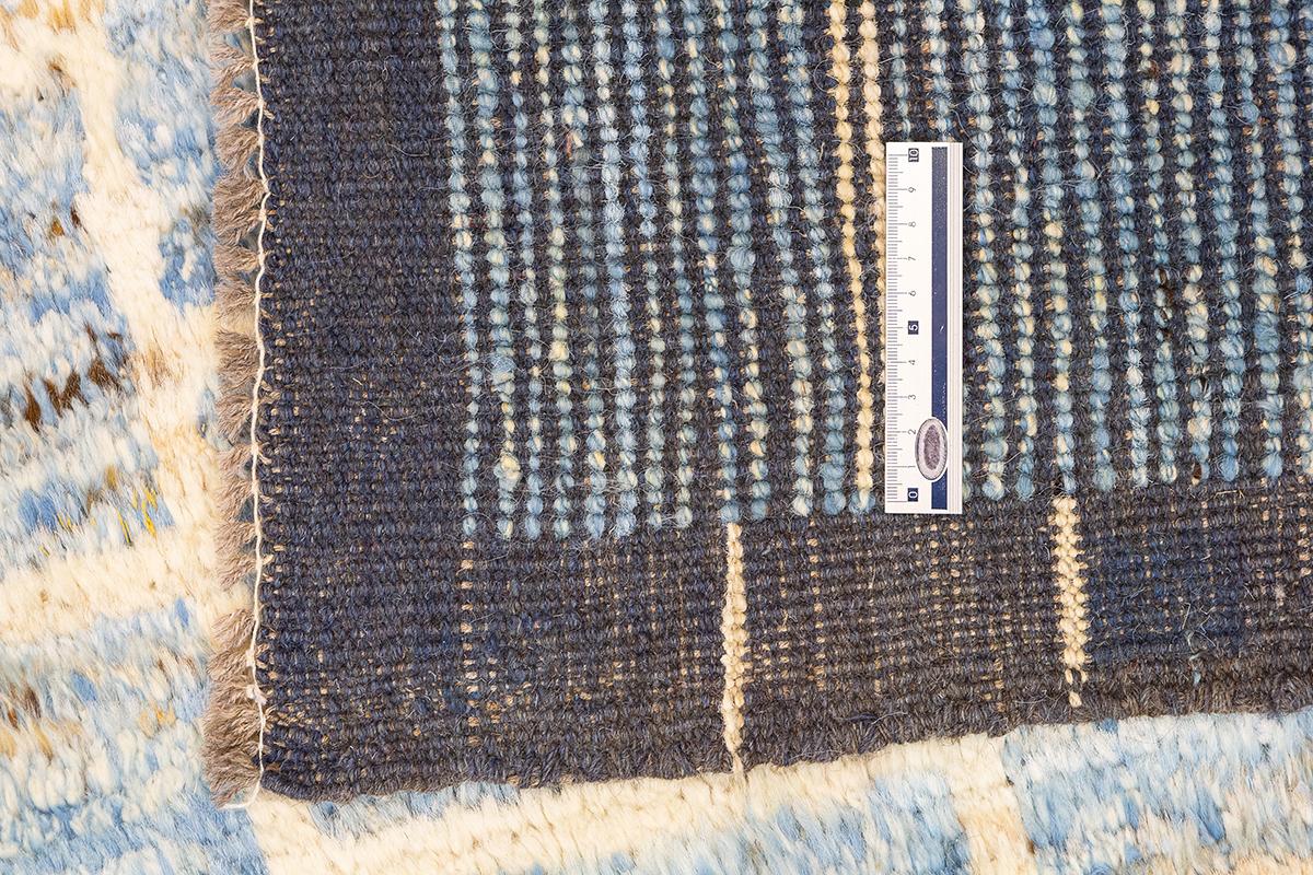 Moroccan Rug Handmade Genuine Sheep Wool For Sale 3