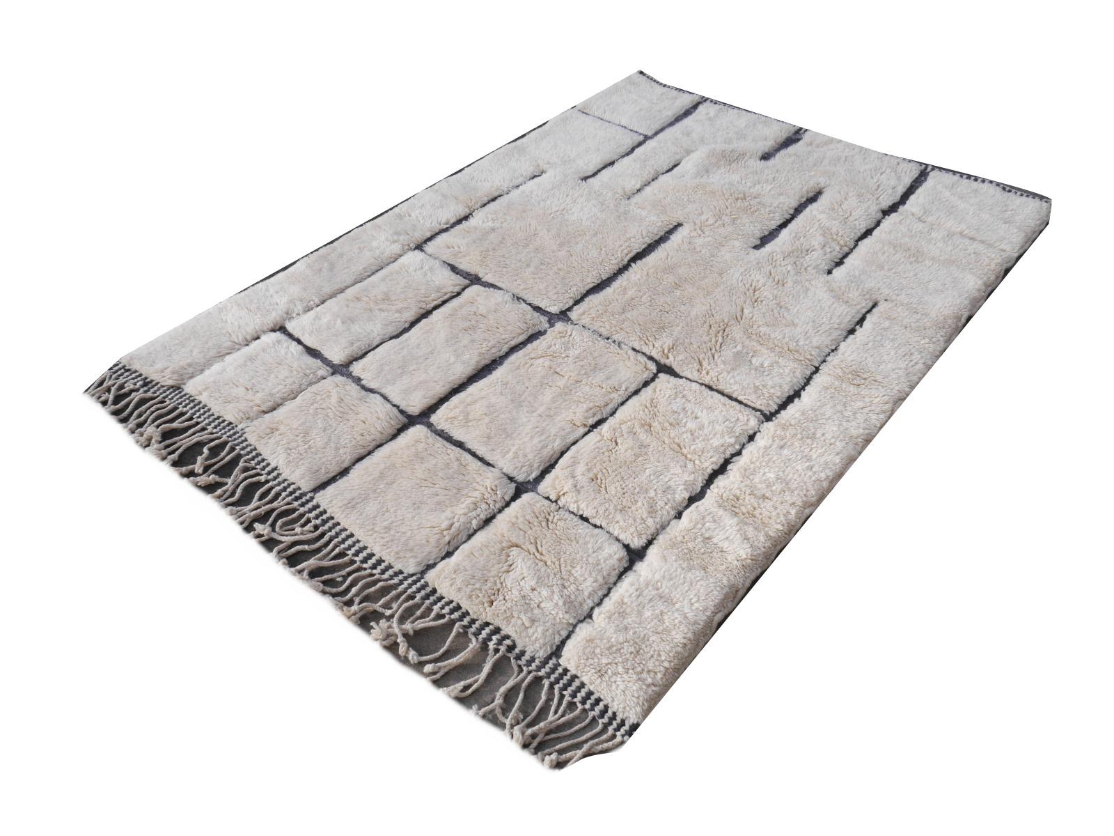 Marokkanischer Teppich Nordafrikanischer Stammes Bauhaus Design Djoharian Kollektion Beige im Angebot 1