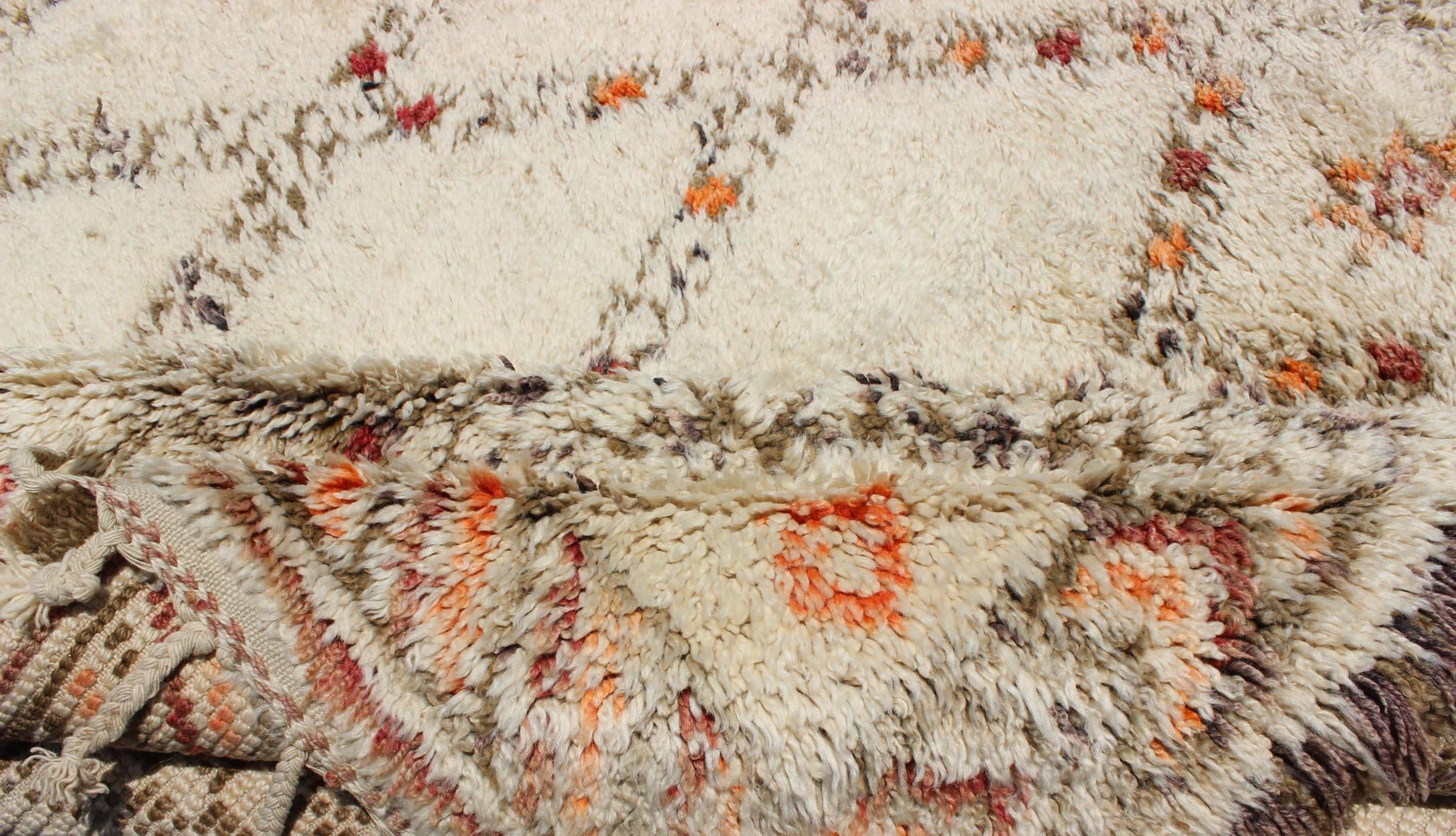 Moroccan Rug with Diamonds and Tribal Shapes in White, Brown, Red and Orange In Good Condition For Sale In Atlanta, GA